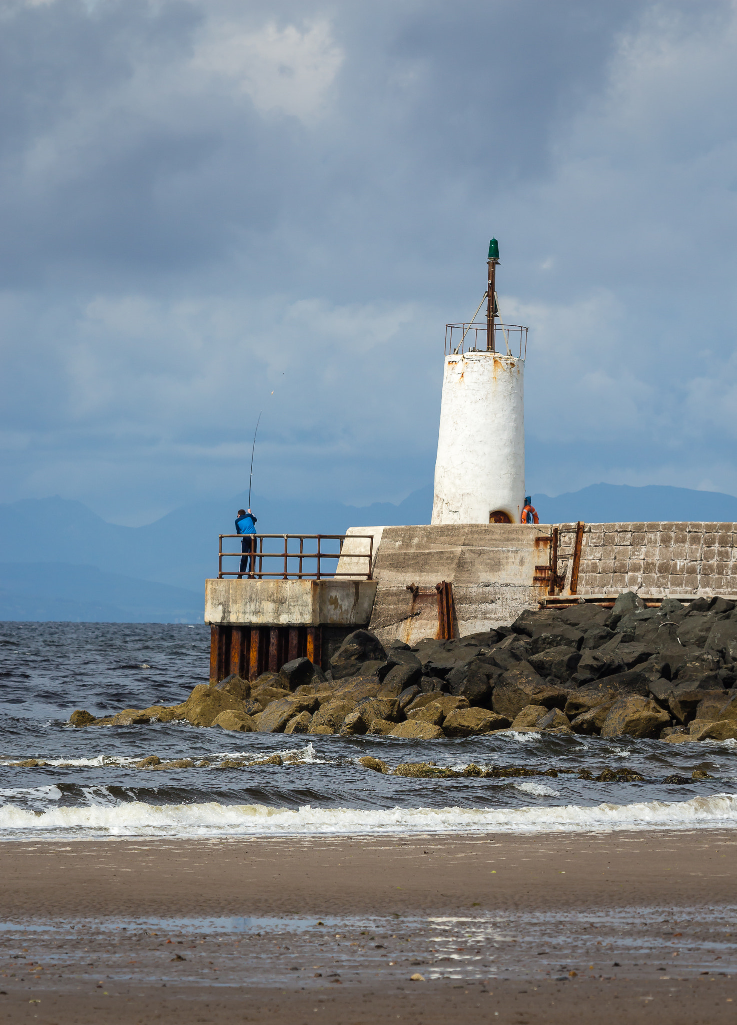 Canon EOS 700D (EOS Rebel T5i / EOS Kiss X7i) + Canon EF 100-400mm F4.5-5.6L IS USM sample photo. Girvan photography