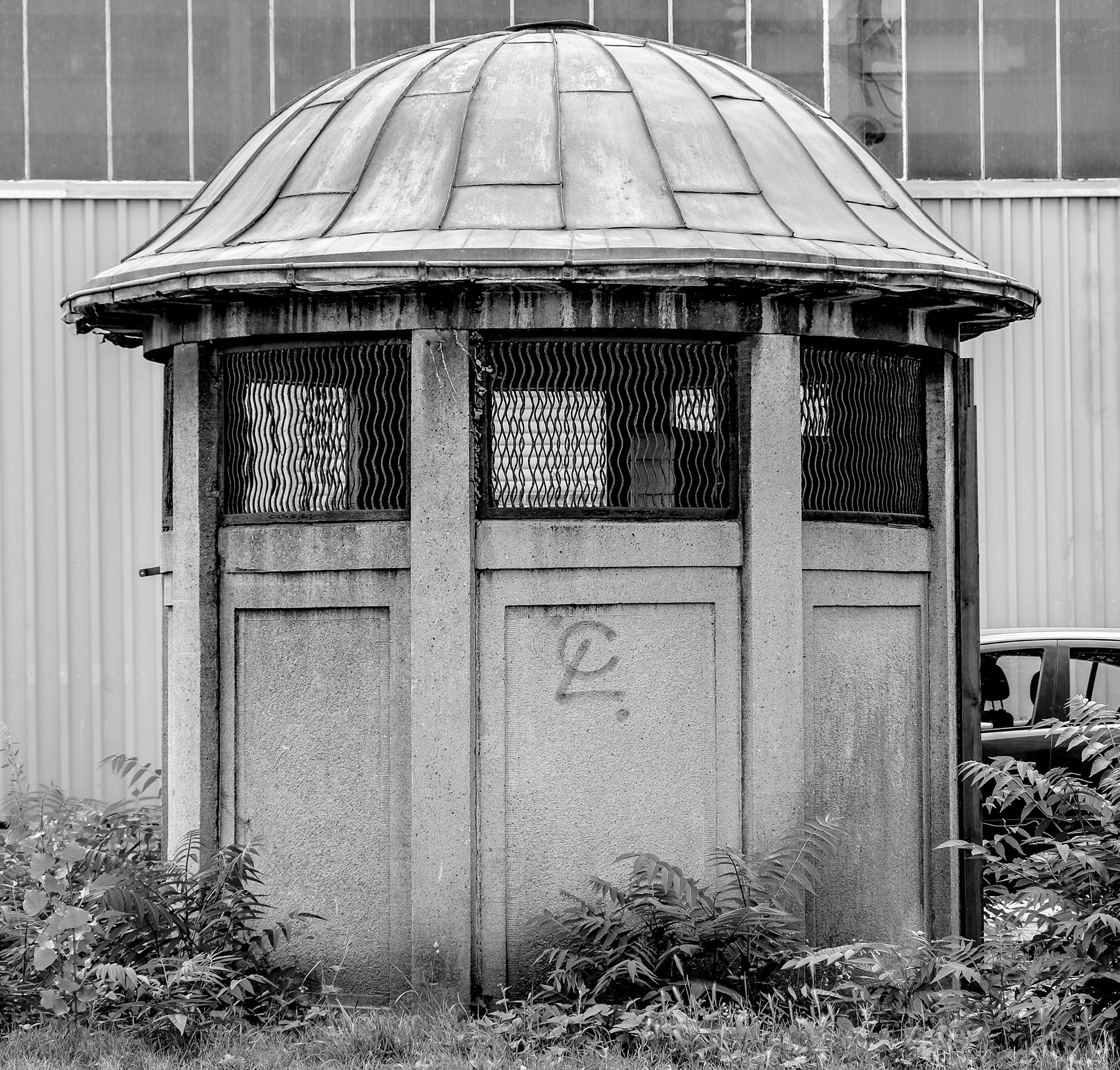 Fujifilm X-M1 + Fujifilm XF 18-55mm F2.8-4 R LM OIS sample photo. Osthafen frankfurt photography