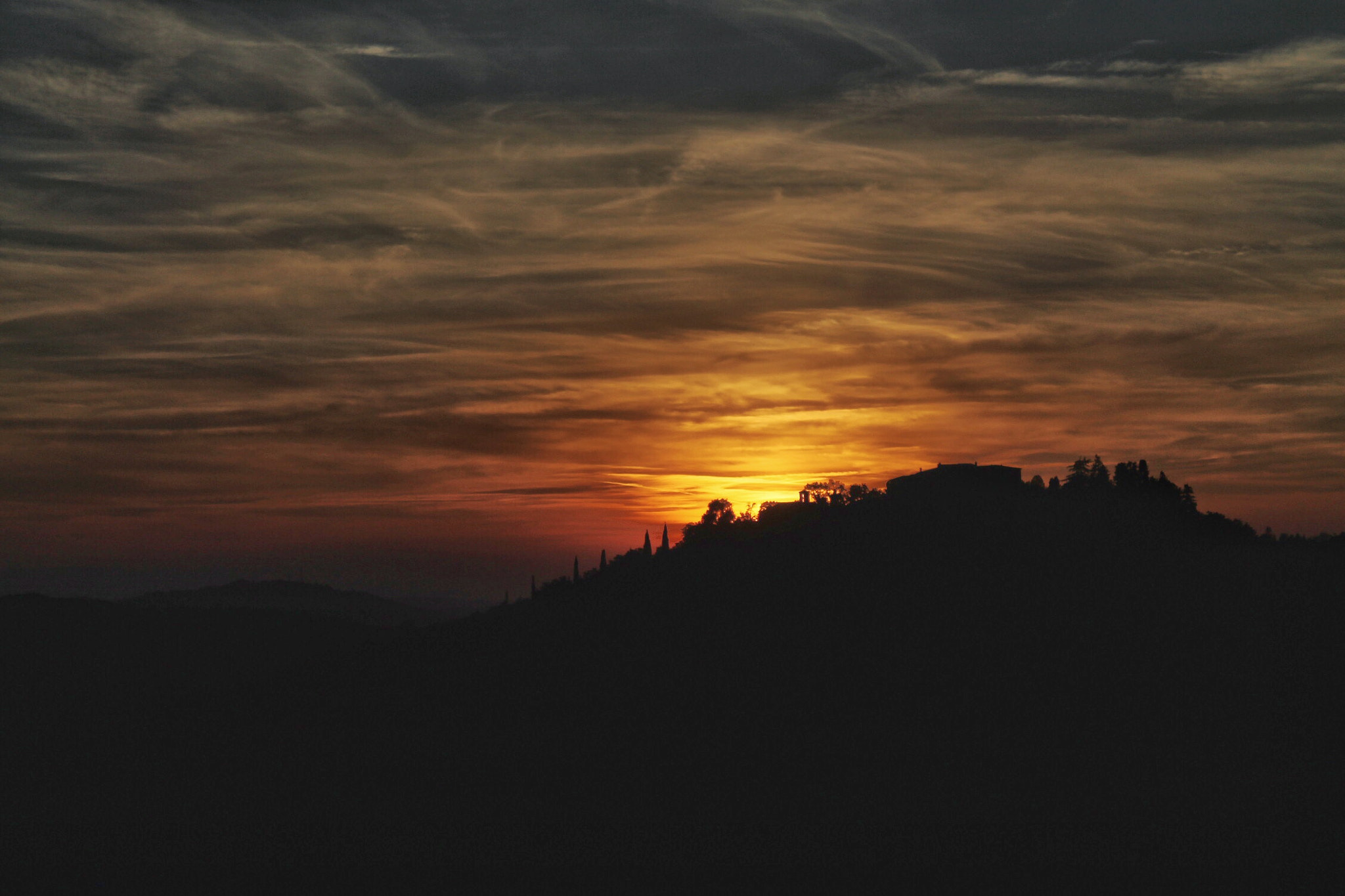 Canon EF-S 18-55mm F3.5-5.6 IS II sample photo. Paradiso o inferno photography
