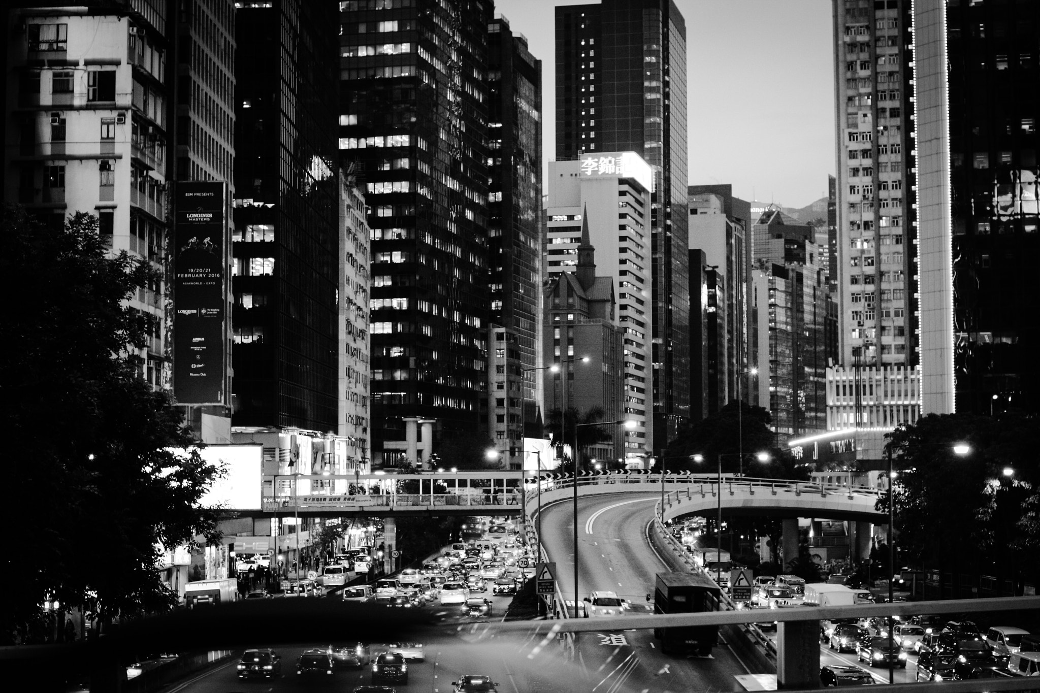 Canon EOS-1D Mark III + Canon EF 50mm F1.8 II sample photo. Night city. hong kong. photography