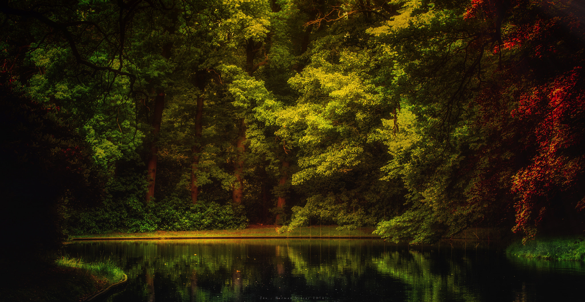 Canon EF 50-200mm f/3.5-4.5 sample photo. Water world... photography
