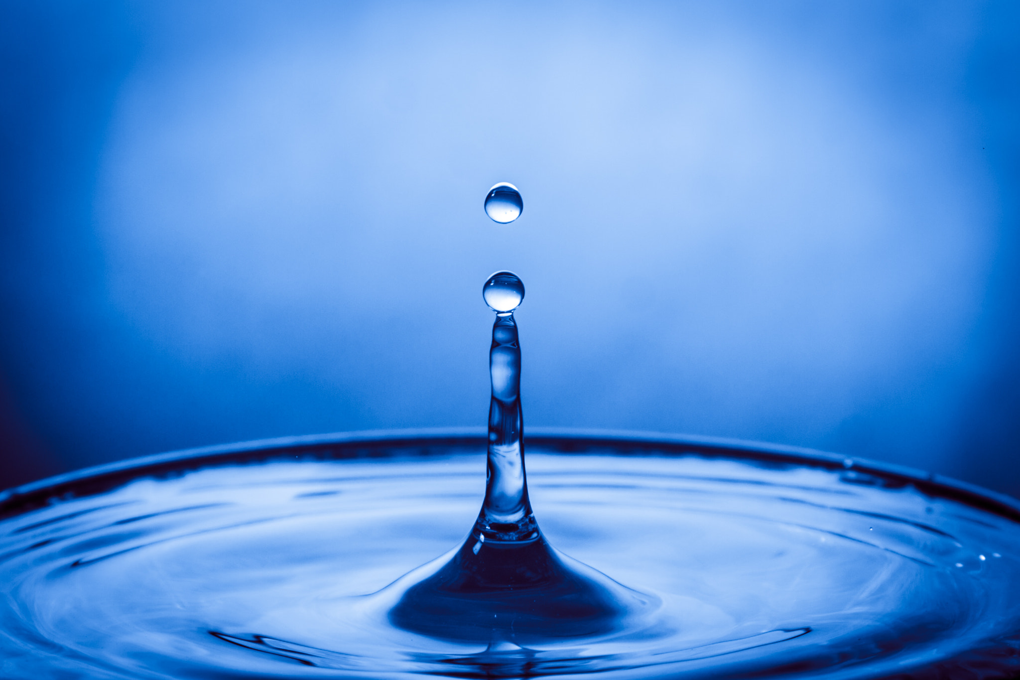Canon EF 28-105mm f/3.5-4.5 USM sample photo. Water drop photography