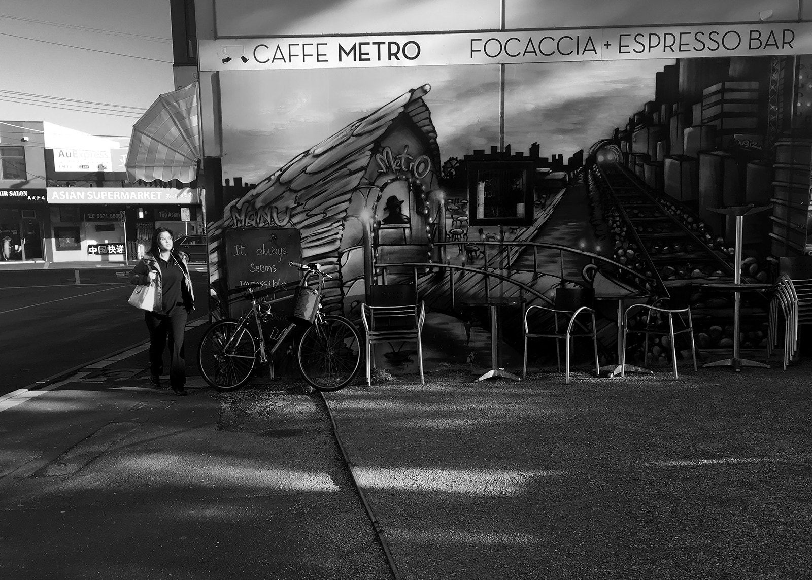 Apple iPhone8,1 sample photo. Street photography