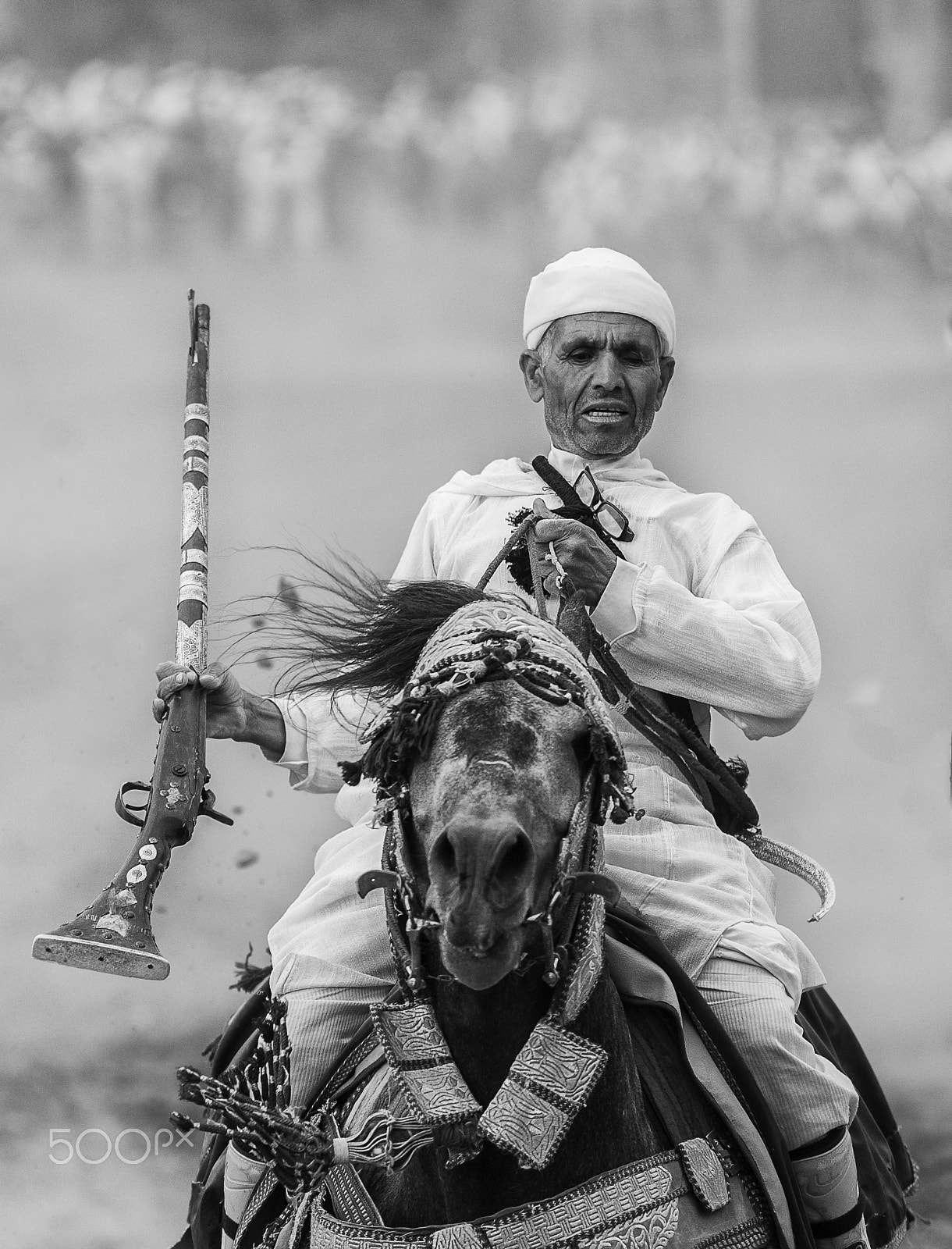 Nikon D700 + Sigma 70-200mm F2.8 EX DG OS HSM sample photo. The horse and rider(imazighen series) photography