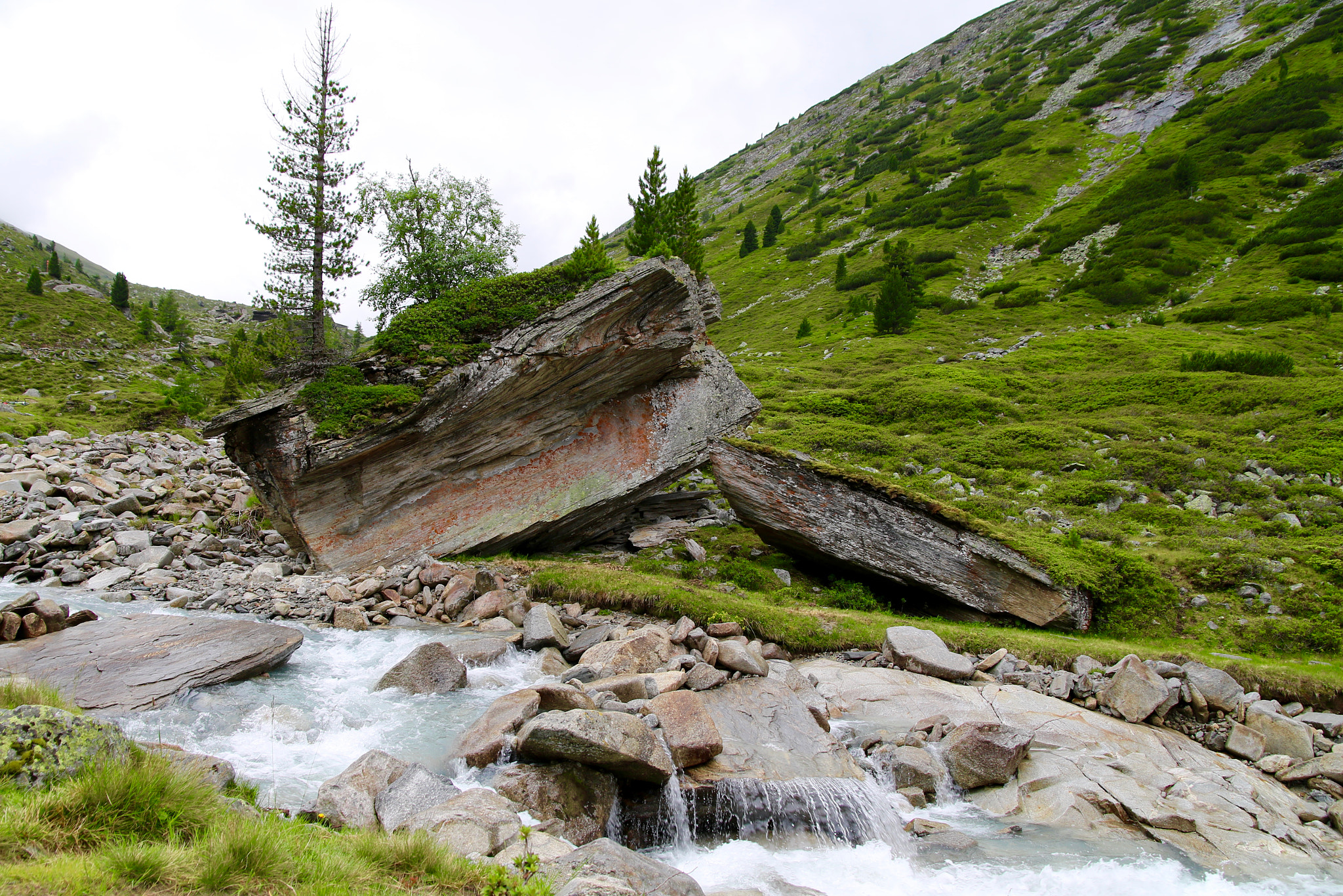 Sigma 17-70mm F2.8-4 DC Macro OS HSM sample photo. Am pfitscher joch (zillertal) photography