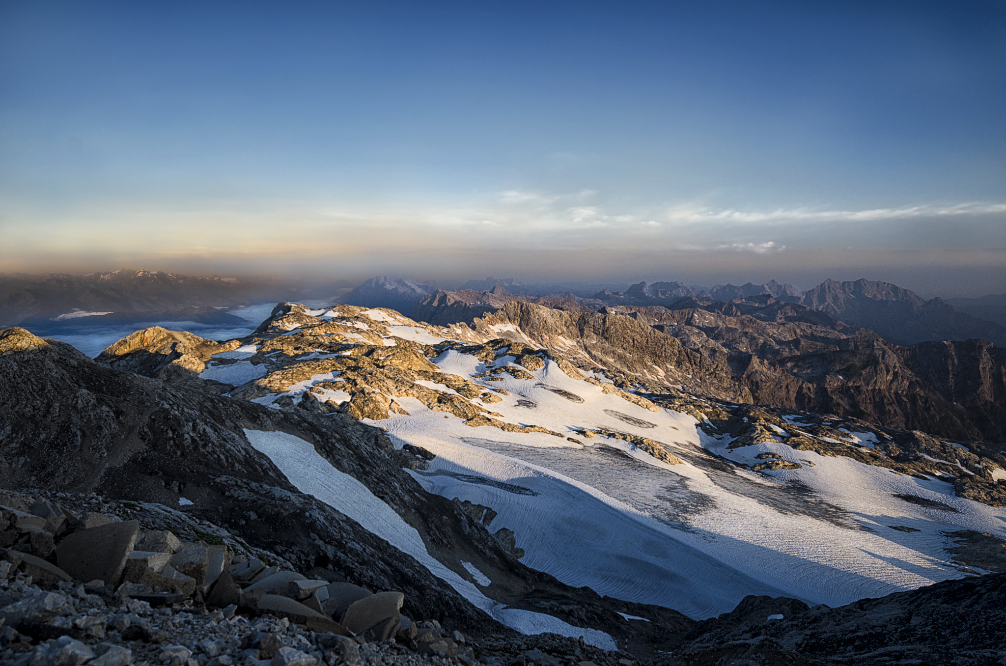 Nikon AF-S Nikkor 14-24mm F2.8G ED sample photo. Bergzeit photography