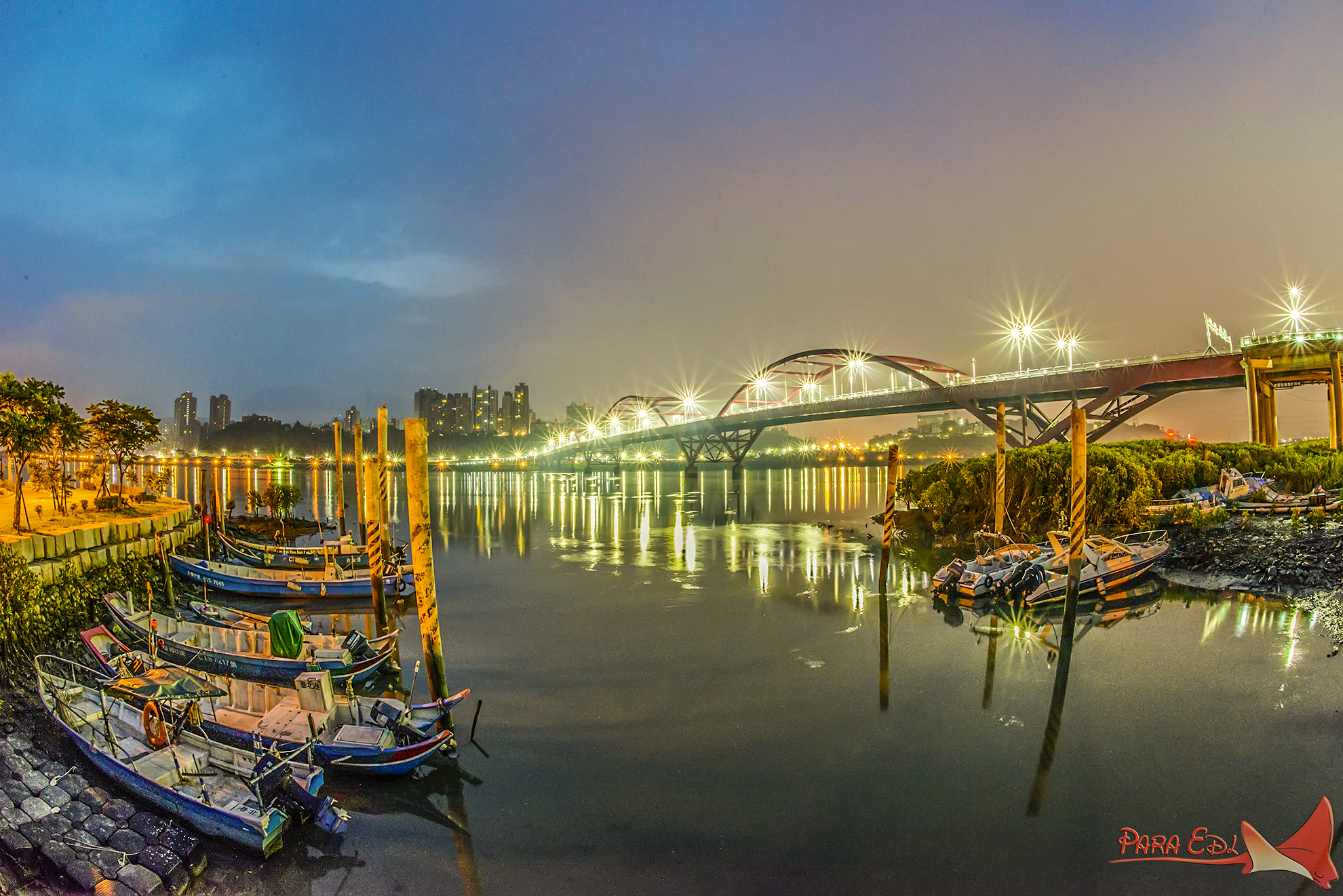 Nikon D800E + Nikon AF Fisheye-Nikkor 16mm F2.8D sample photo. Guan-du bridge photography