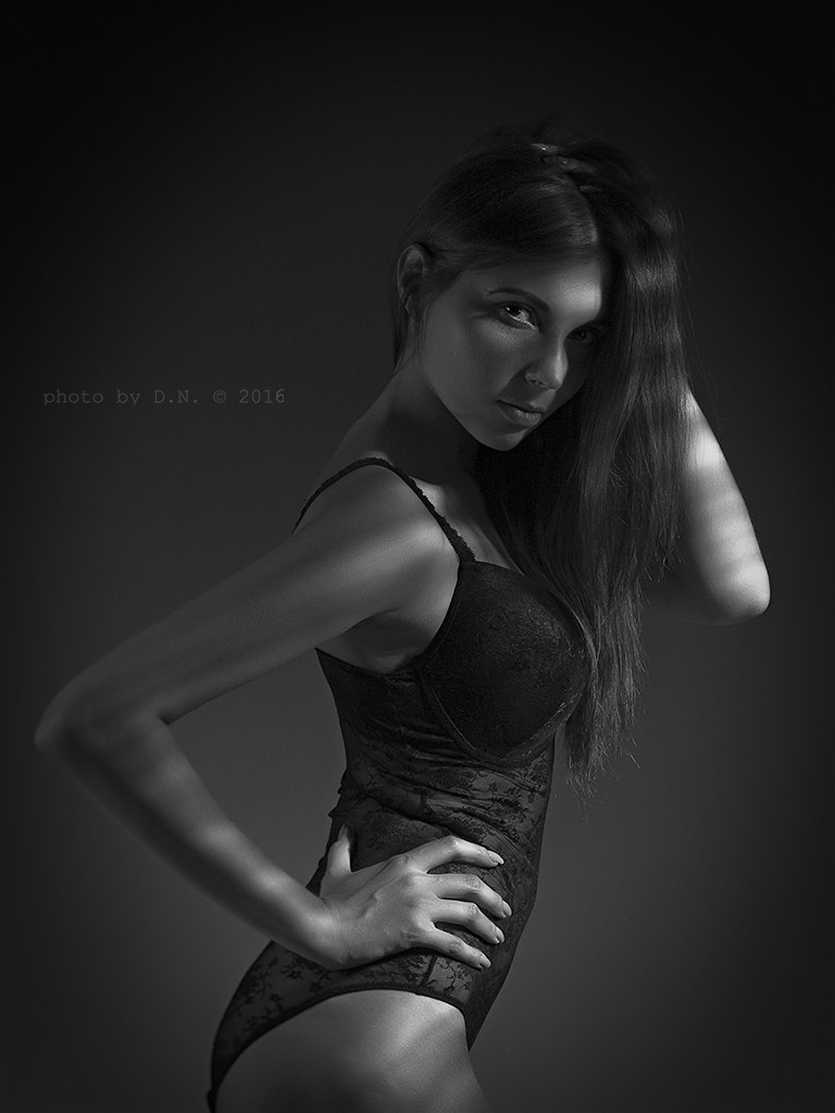 AF Zoom-Nikkor 35-80mm f/4-5.6D N sample photo. Mary #3 photography