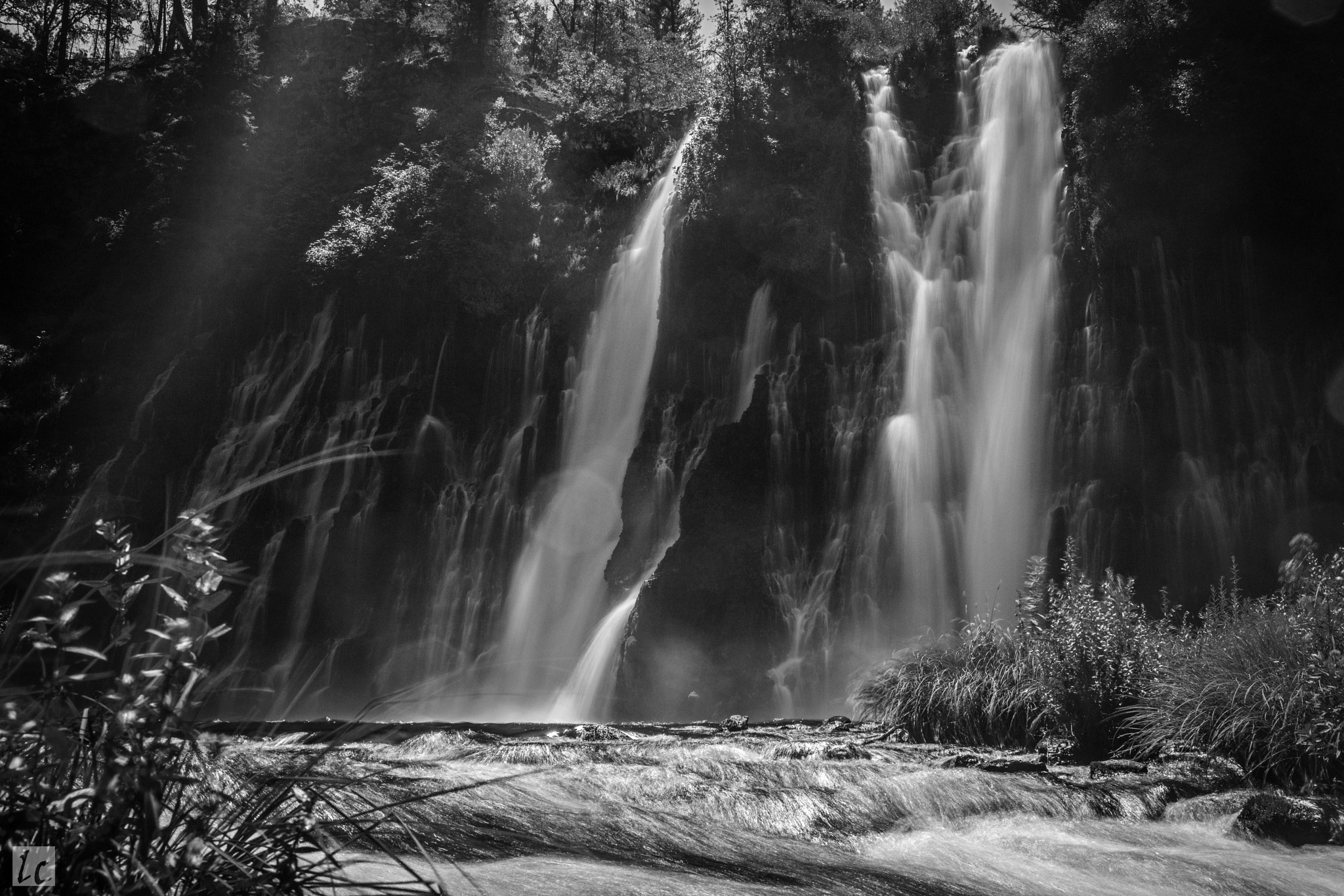 Canon EOS 5DS R + Canon EF 35mm F1.4L USM sample photo. Burney falls, in b&w photography
