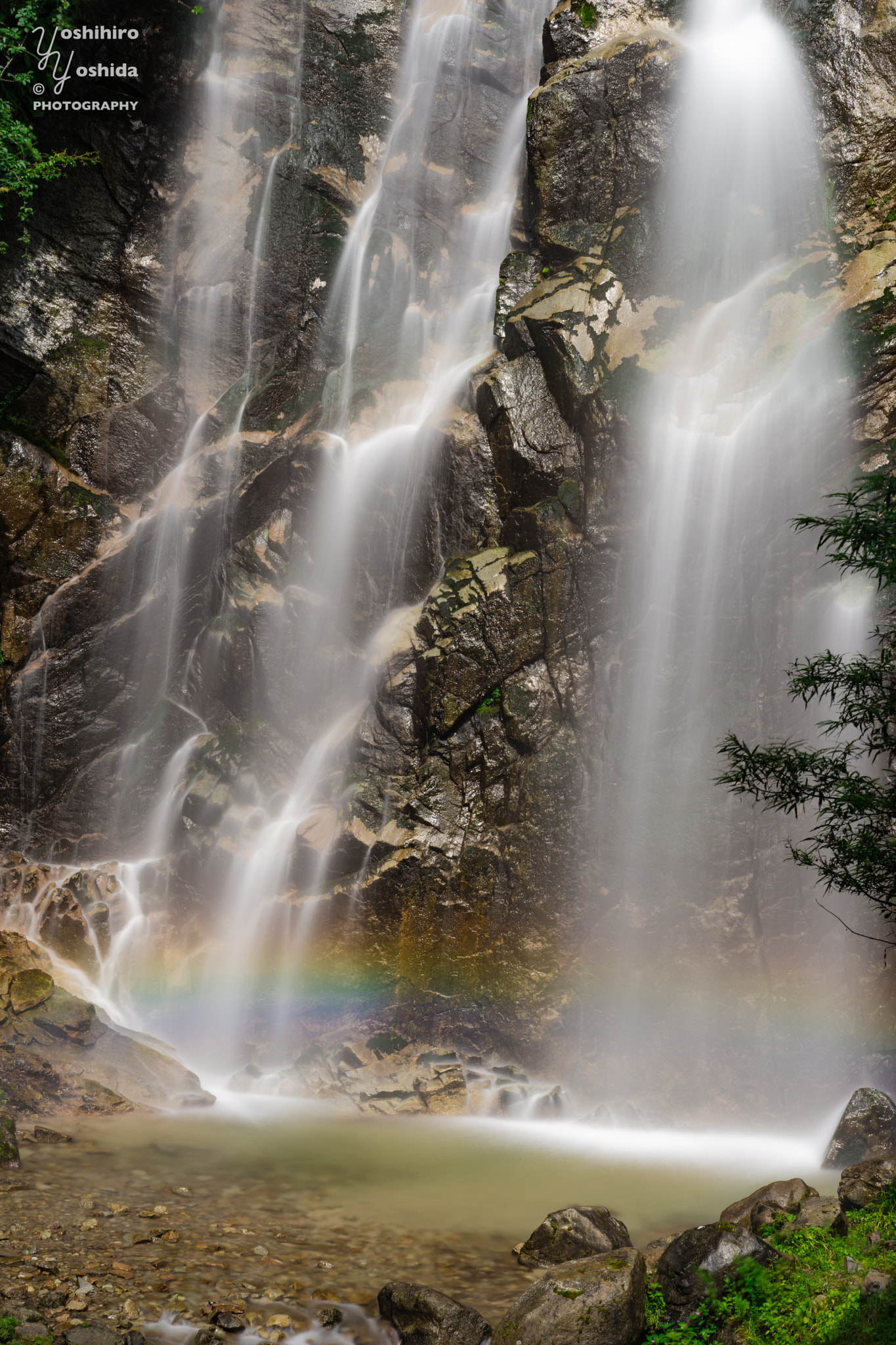 Sony a99 II + Sony Planar T* 85mm F1.4 ZA sample photo. Rainbow across the waterfall photography