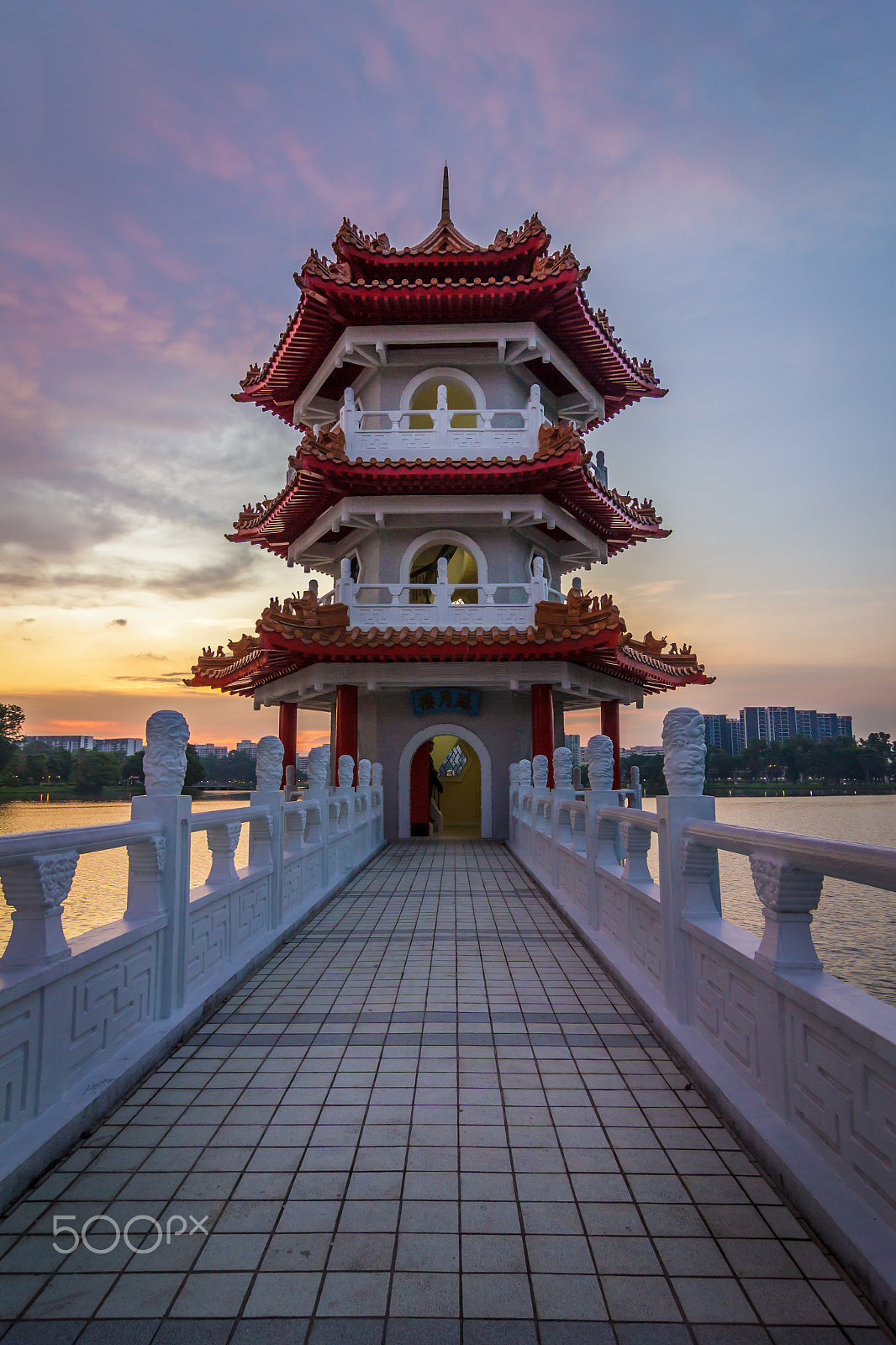 Tokina AT-X Pro 12-24mm F4 (IF) DX sample photo. Build bridges, not walls photography