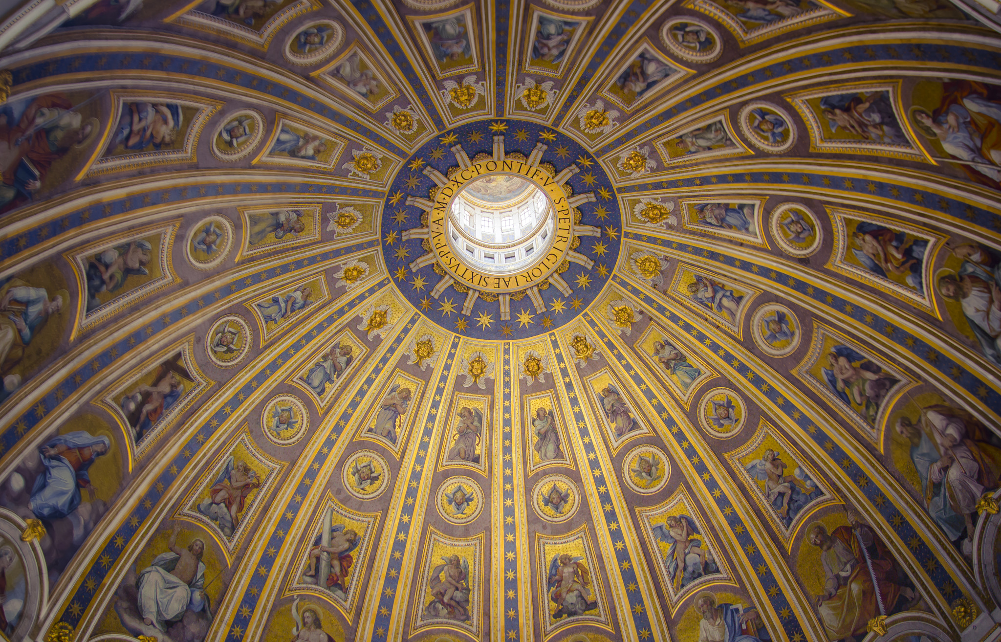 Tamron SP AF 17-50mm F2.8 XR Di II LD Aspherical (IF) sample photo. Cuupula de la basilica photography