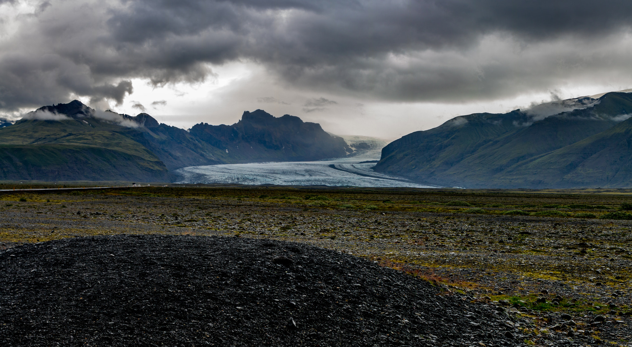 Canon EOS 760D (EOS Rebel T6s / EOS 8000D) sample photo. Crawling glacier photography