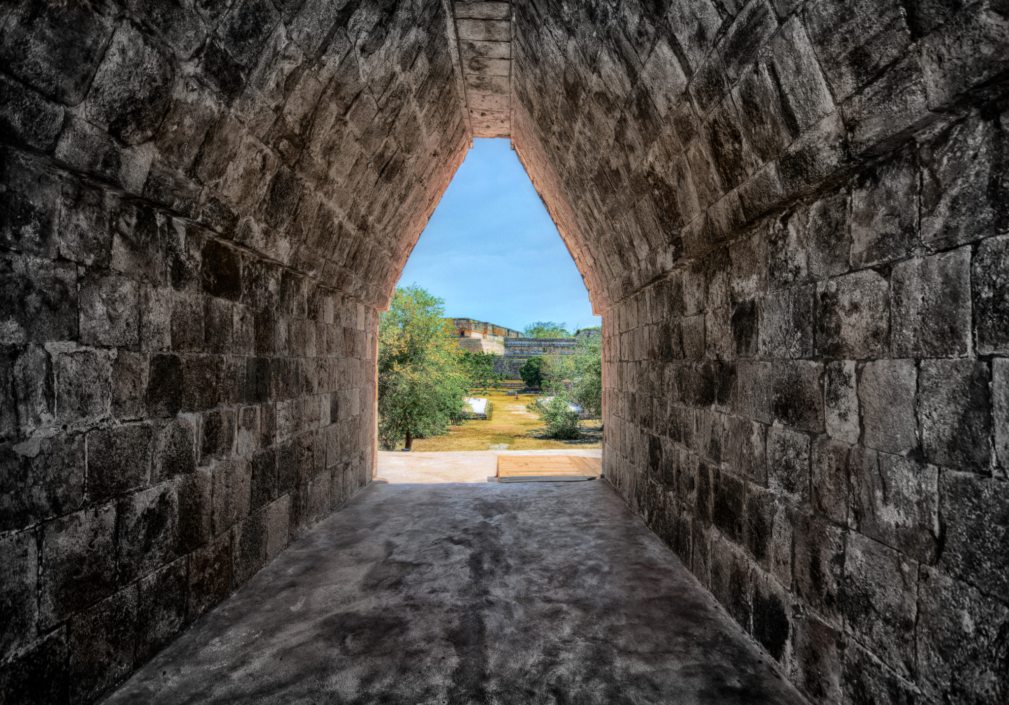 Sigma 10-20mm F4-5.6 EX DC HSM sample photo. An entrance to the mayan world photography