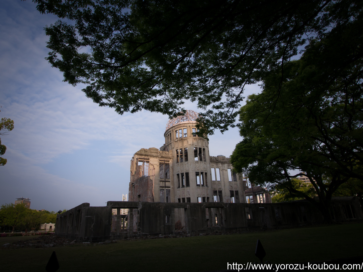 OLYMPUS DIGITAL 11-22mm Lens sample photo. Hiroshima peace memorial (genbaku dome) photography