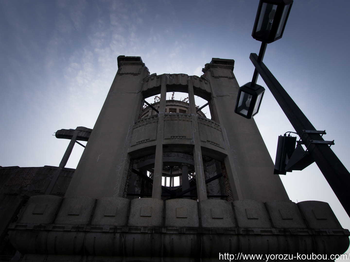 OLYMPUS DIGITAL 11-22mm Lens sample photo. Hiroshima peace memorial (genbaku dome) photography