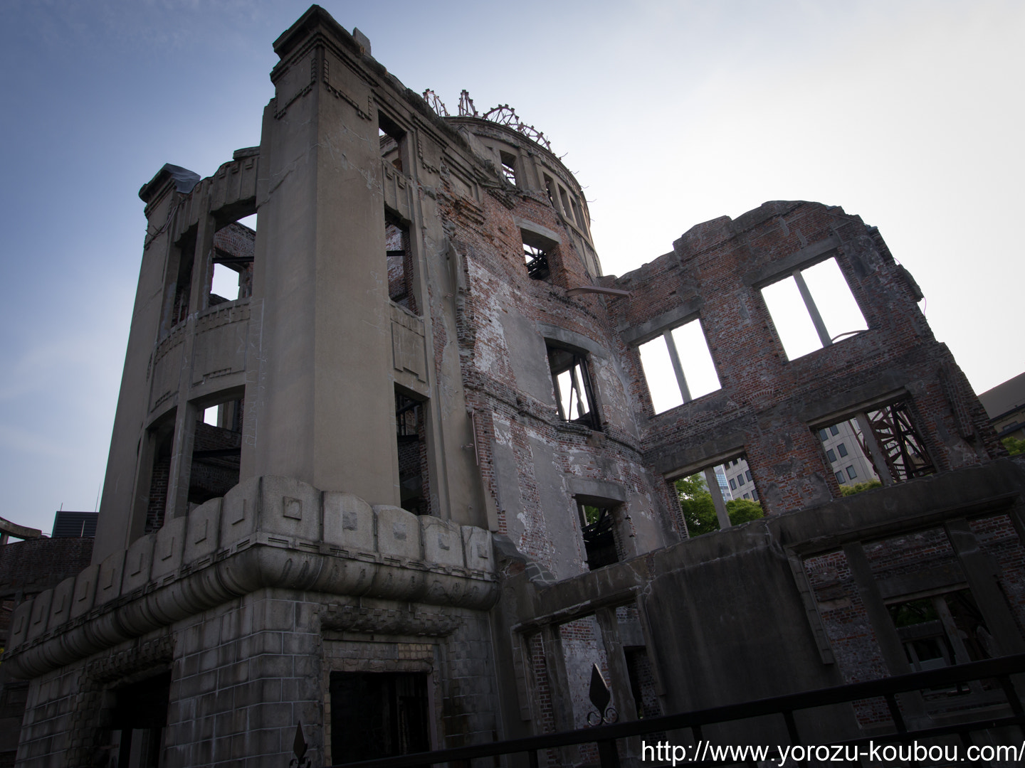 Panasonic Lumix DMC-GH2 + OLYMPUS DIGITAL 11-22mm Lens sample photo. Hiroshima peace memorial (genbaku dome) photography