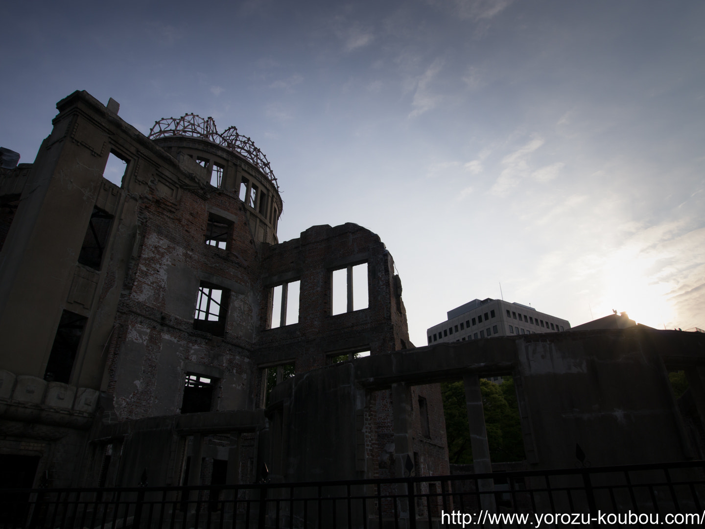 Panasonic Lumix DMC-GH2 + OLYMPUS DIGITAL 11-22mm Lens sample photo. Hiroshima peace memorial (genbaku dome) photography