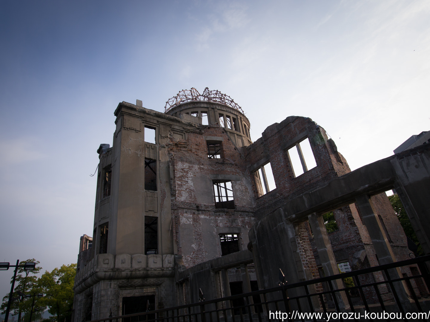 Panasonic Lumix DMC-GH2 + OLYMPUS DIGITAL 11-22mm Lens sample photo. Hiroshima peace memorial (genbaku dome) photography