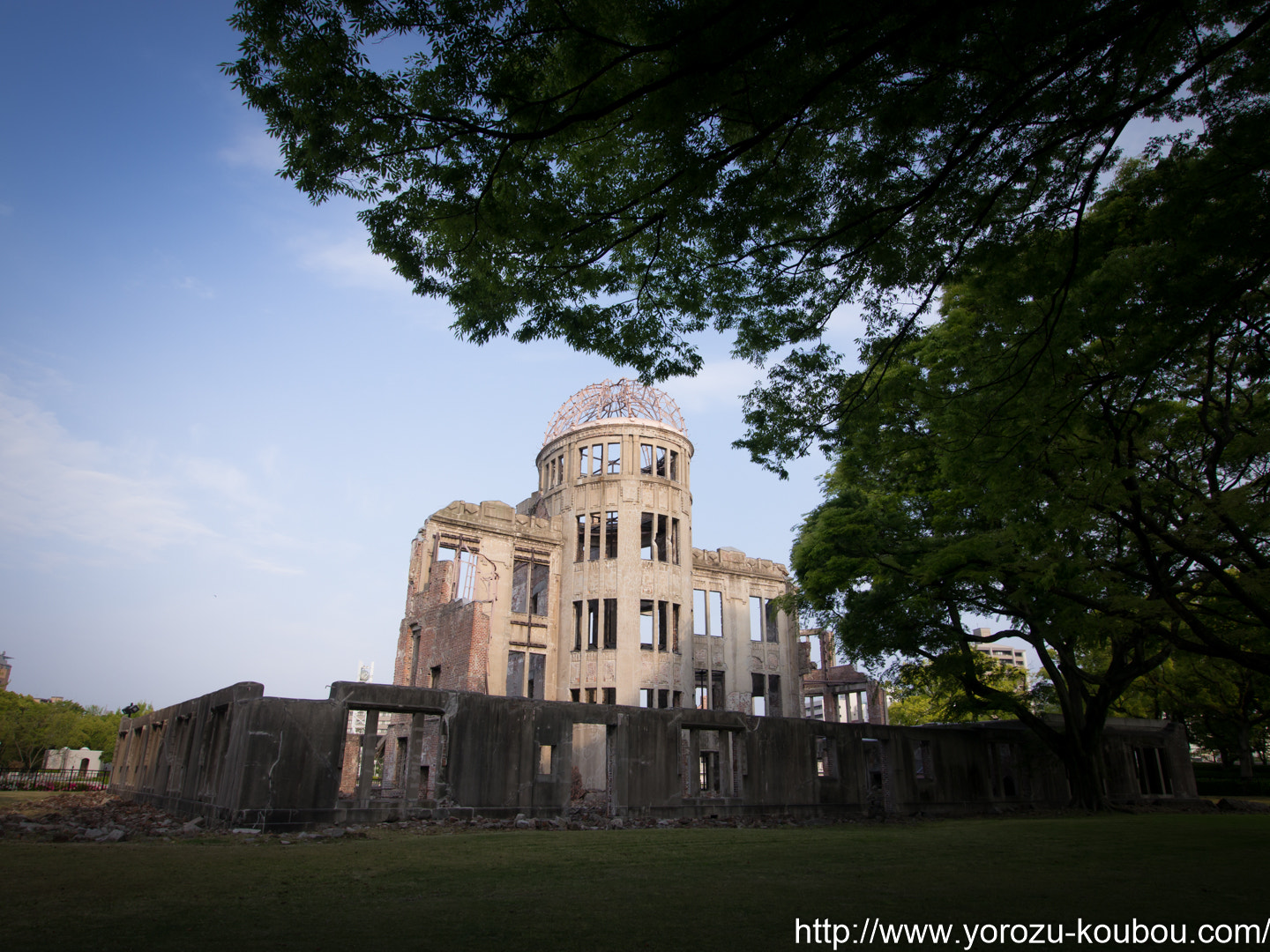 Panasonic Lumix DMC-GH2 + OLYMPUS DIGITAL 11-22mm Lens sample photo. Hiroshima peace memorial (genbaku dome) photography