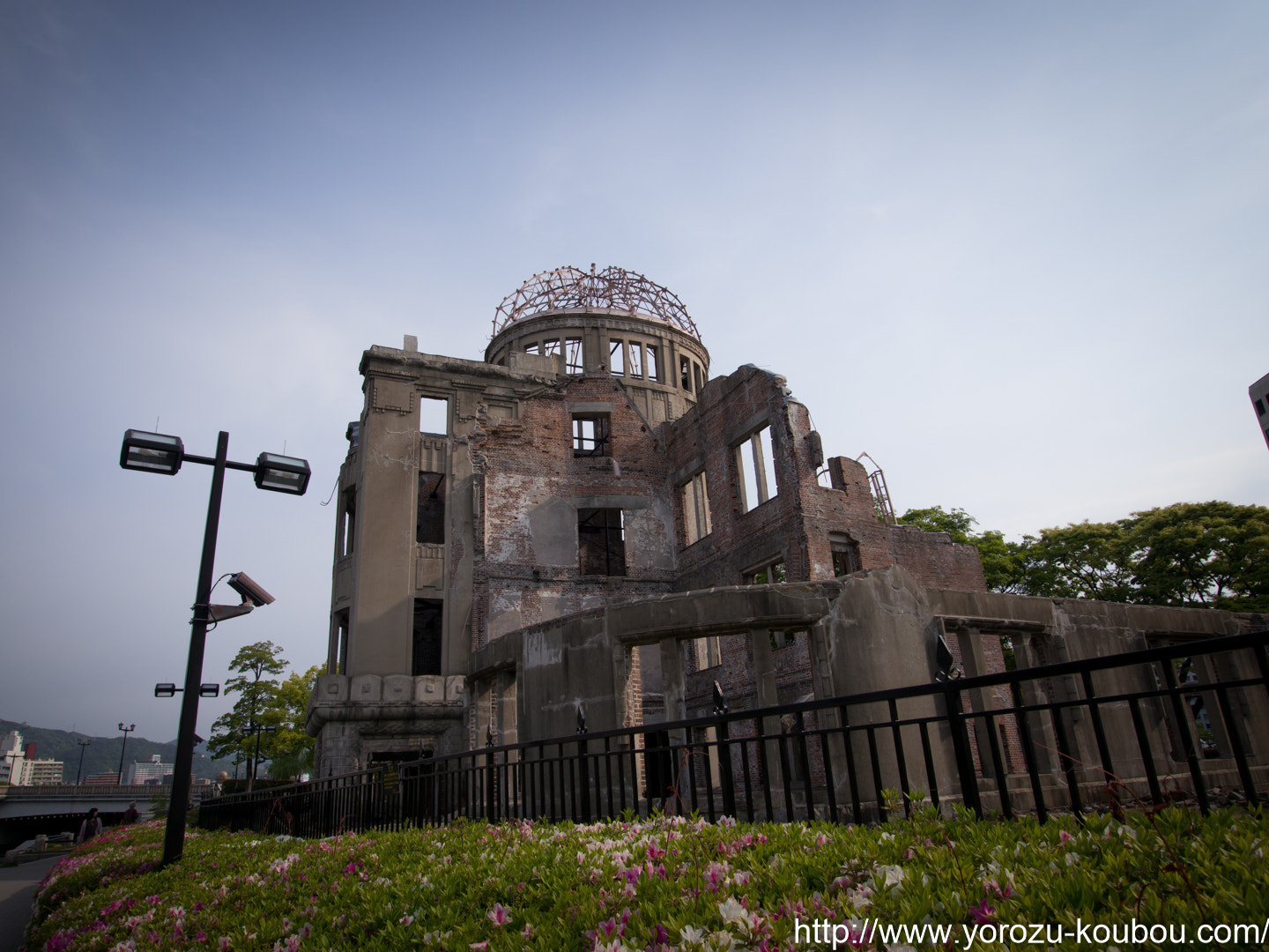 Panasonic Lumix DMC-GH2 + OLYMPUS DIGITAL 11-22mm Lens sample photo. Hiroshima peace memorial (genbaku dome) photography