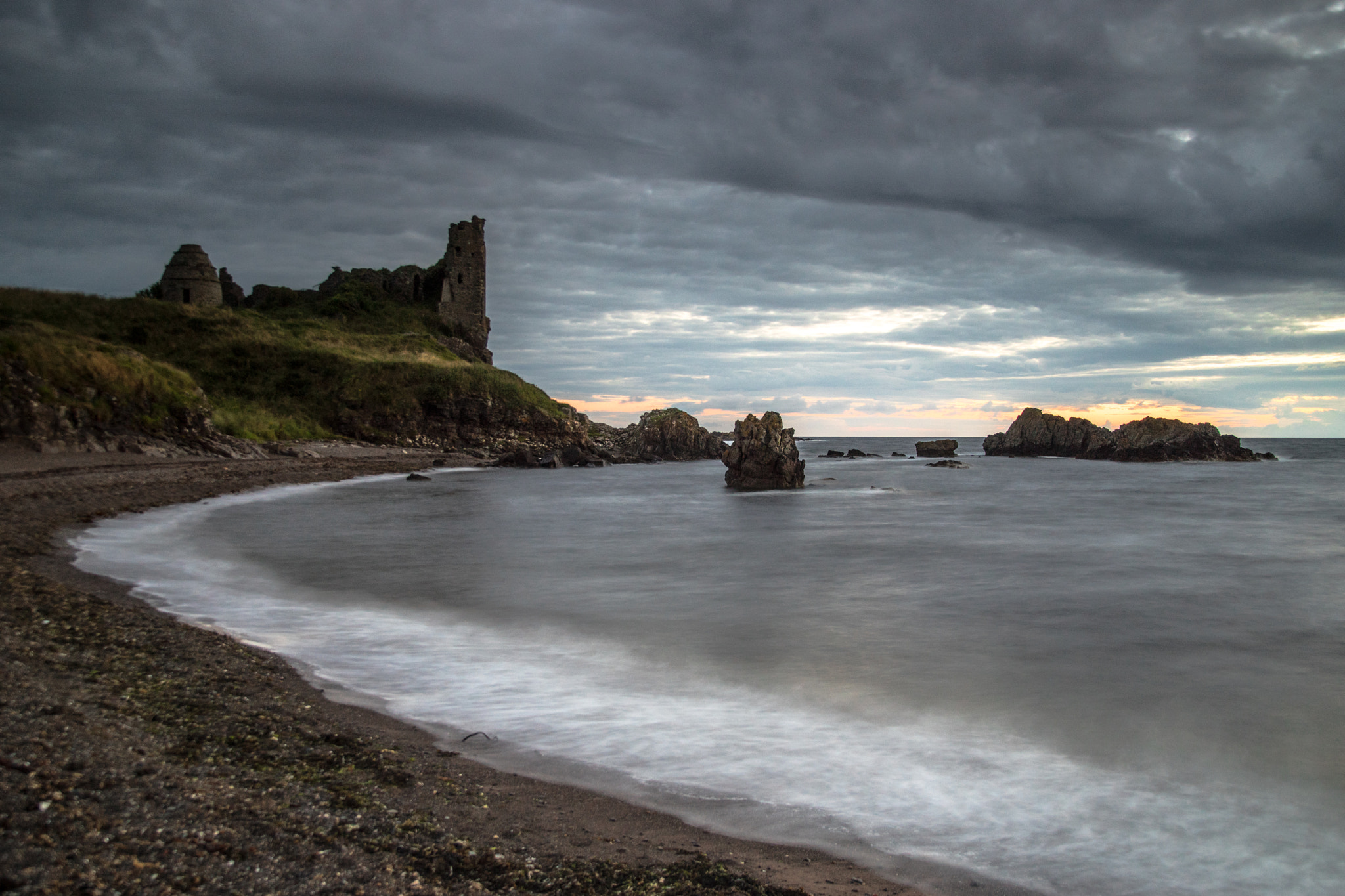 Sony ILCA-77M2 + Sigma 17-70mm F2.8-4.5 (D) sample photo. Dunure castle photography