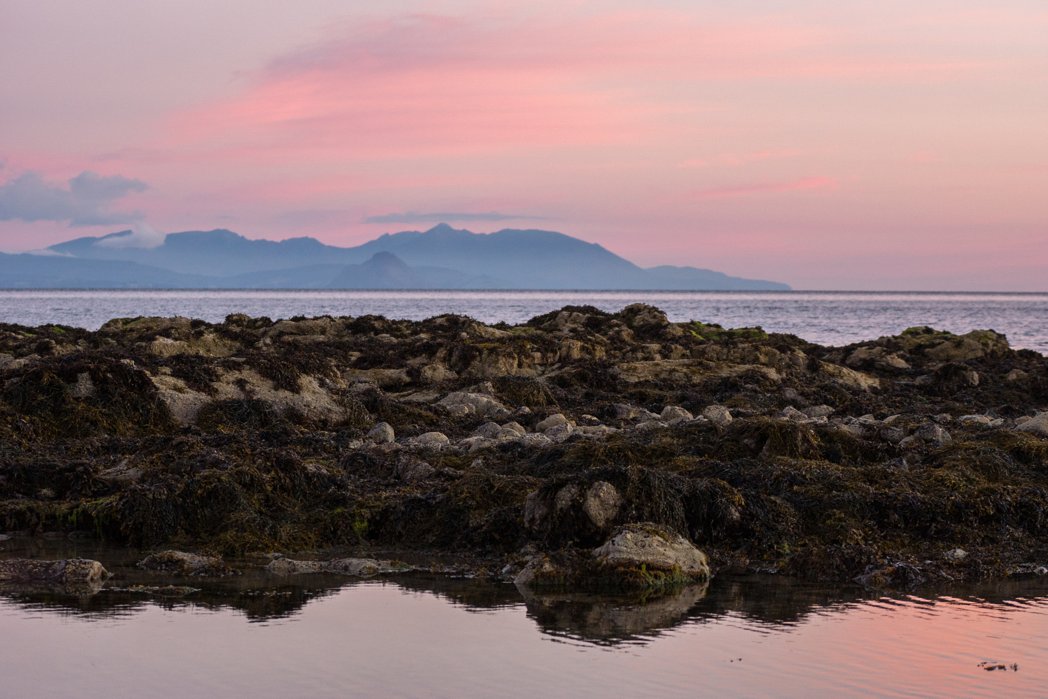 Sony ILCA-77M2 + Minolta/Sony AF 70-200mm F2.8 G sample photo. Pink sky over arran photography