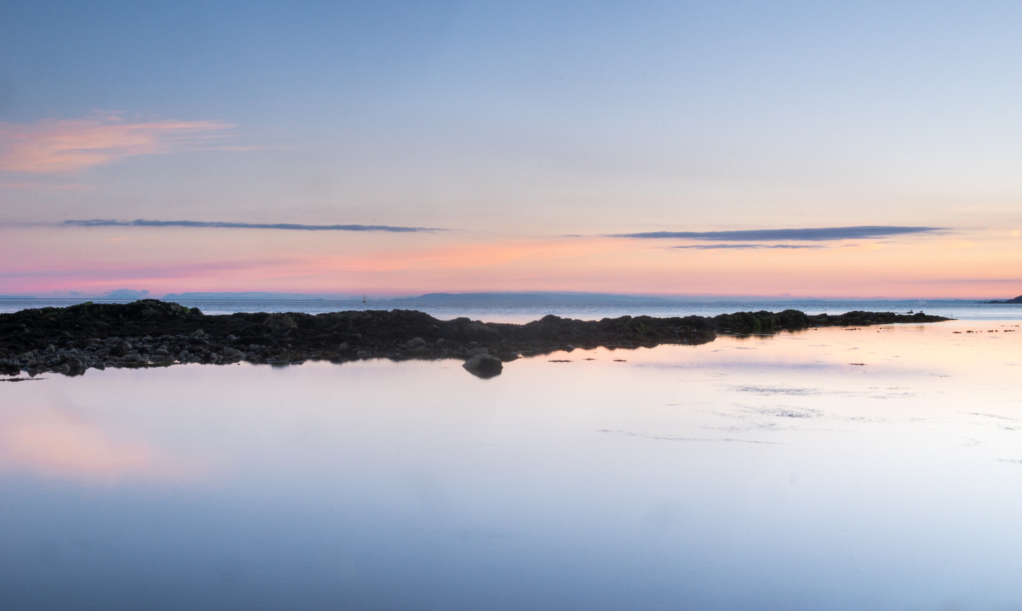 Sigma 17-70mm F2.8-4.5 (D) sample photo. Sea abstract at maidens photography