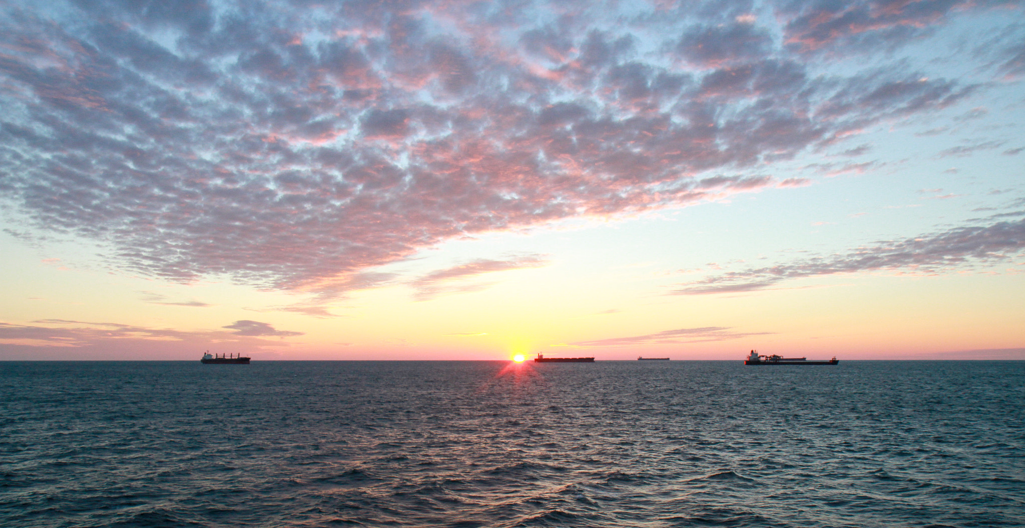Canon EF-S 17-55mm F2.8 IS USM sample photo. Beautiful morning in the gulf of mexico photography