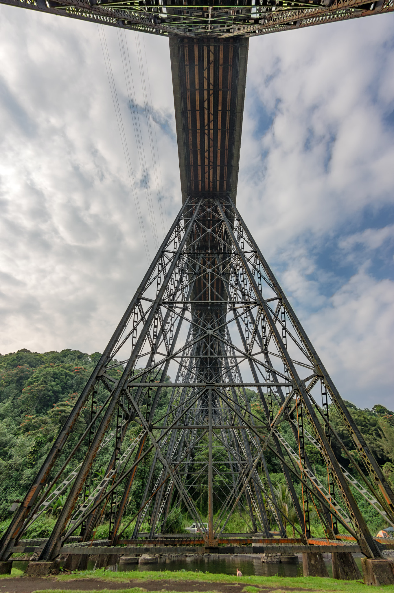 Pentax K-3 sample photo. Bridge at hakalau bay photography