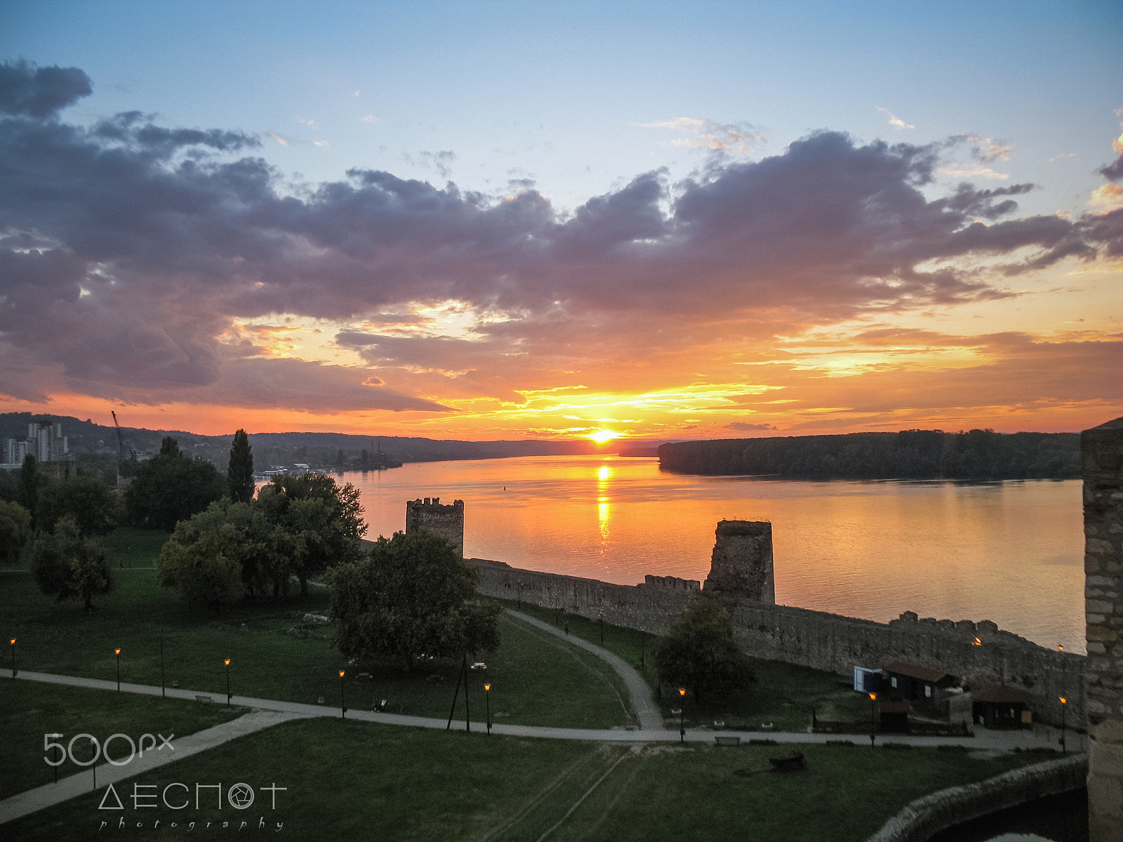 Canon POWERSHOT A620 sample photo. Sunset over danube in smederevo photography