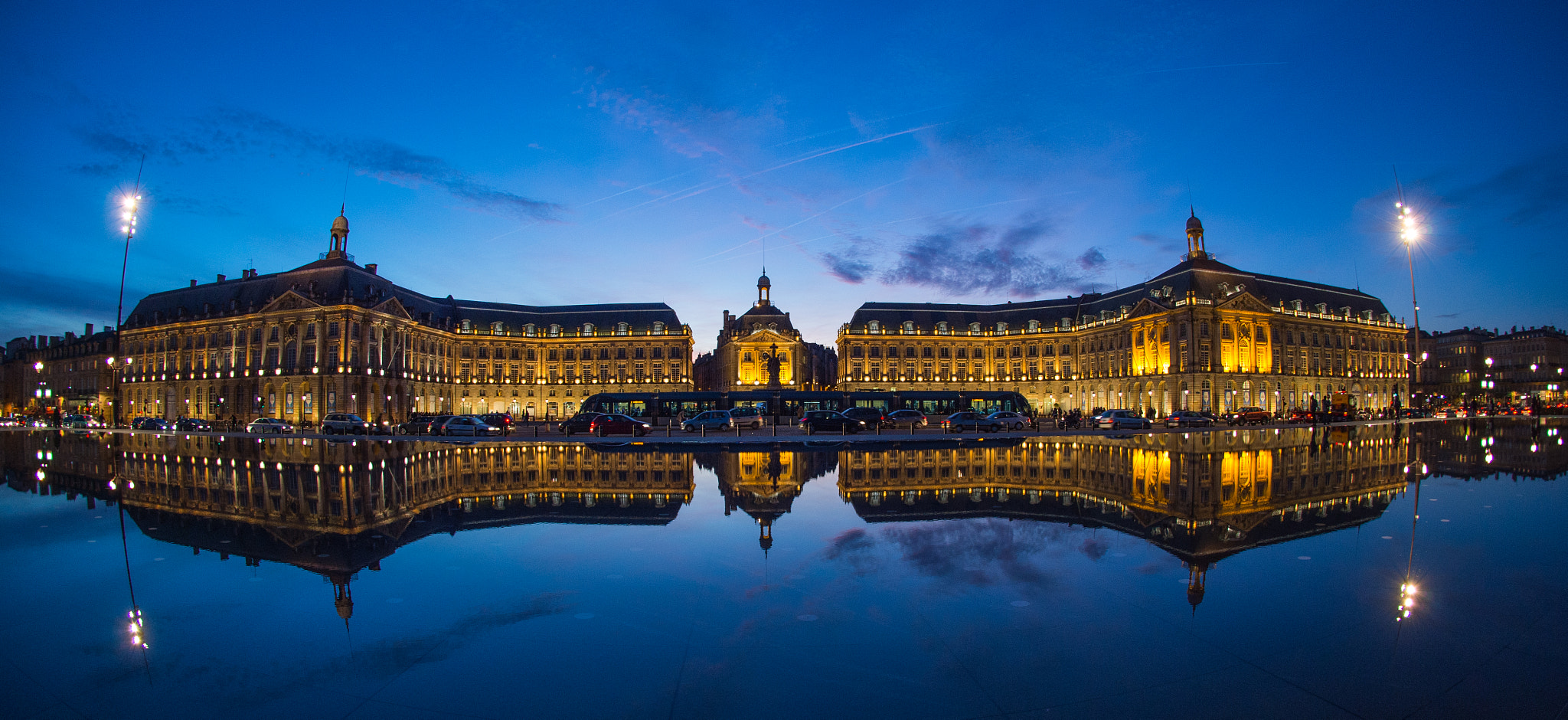 Nikon AF Fisheye-Nikkor 16mm F2.8D sample photo. Bordeaux, france, illuminated reflection in water at place de la photography