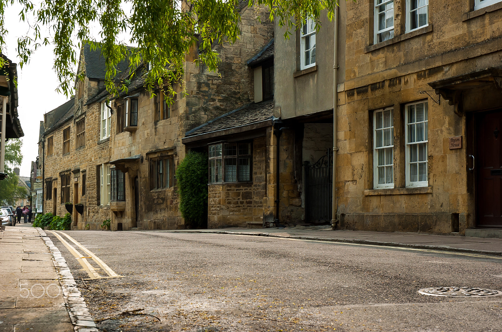 Nikon D2Hs sample photo. Cotswold town photography