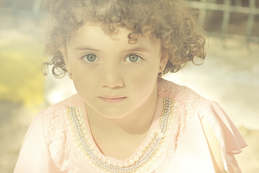 Canon EF 90-300mm F4.5-5.6 sample photo. Boucles d'or photography