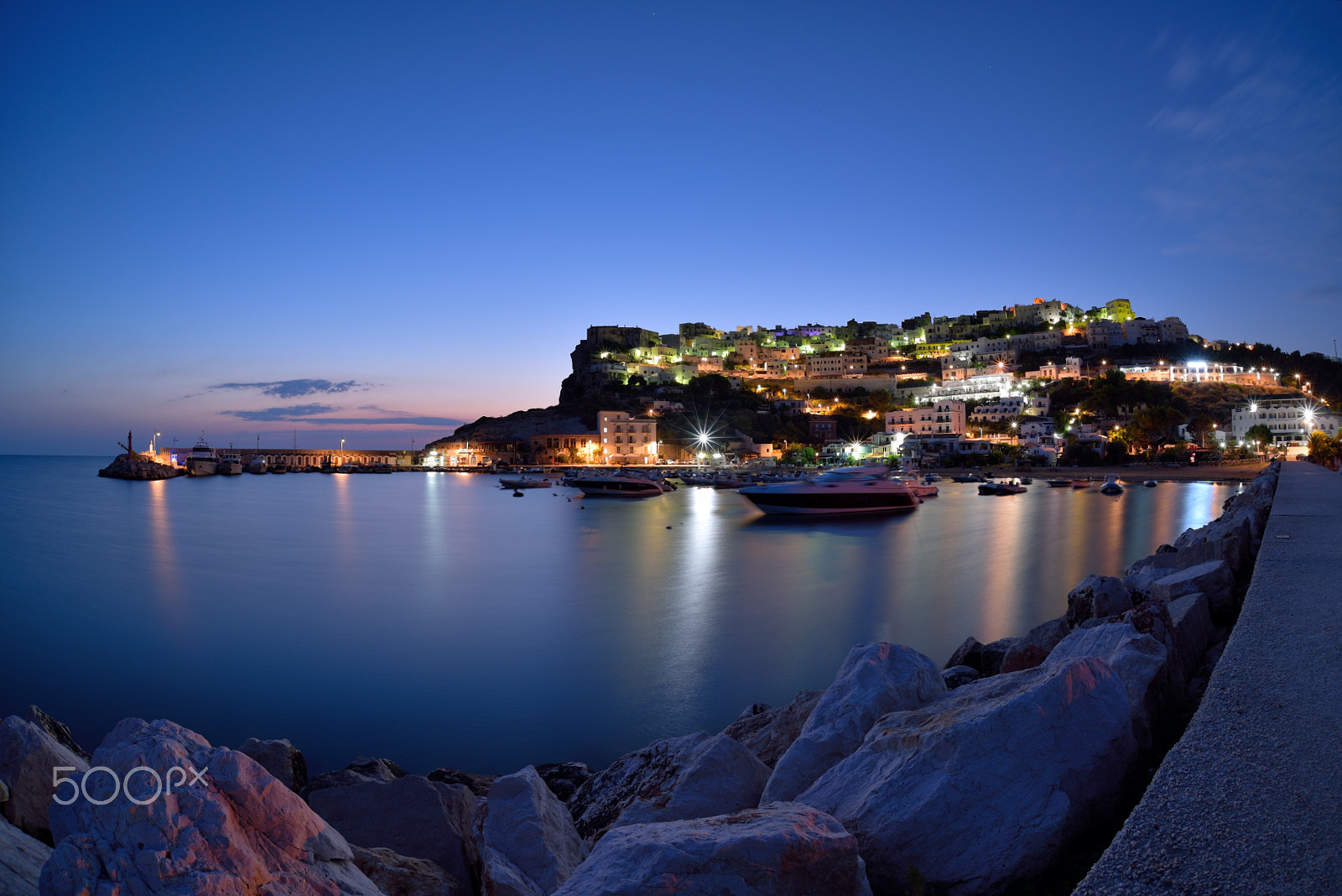 Nikon D810 + Sigma 15mm F2.8 EX DG Diagonal Fisheye sample photo. Le luci di peschici photography