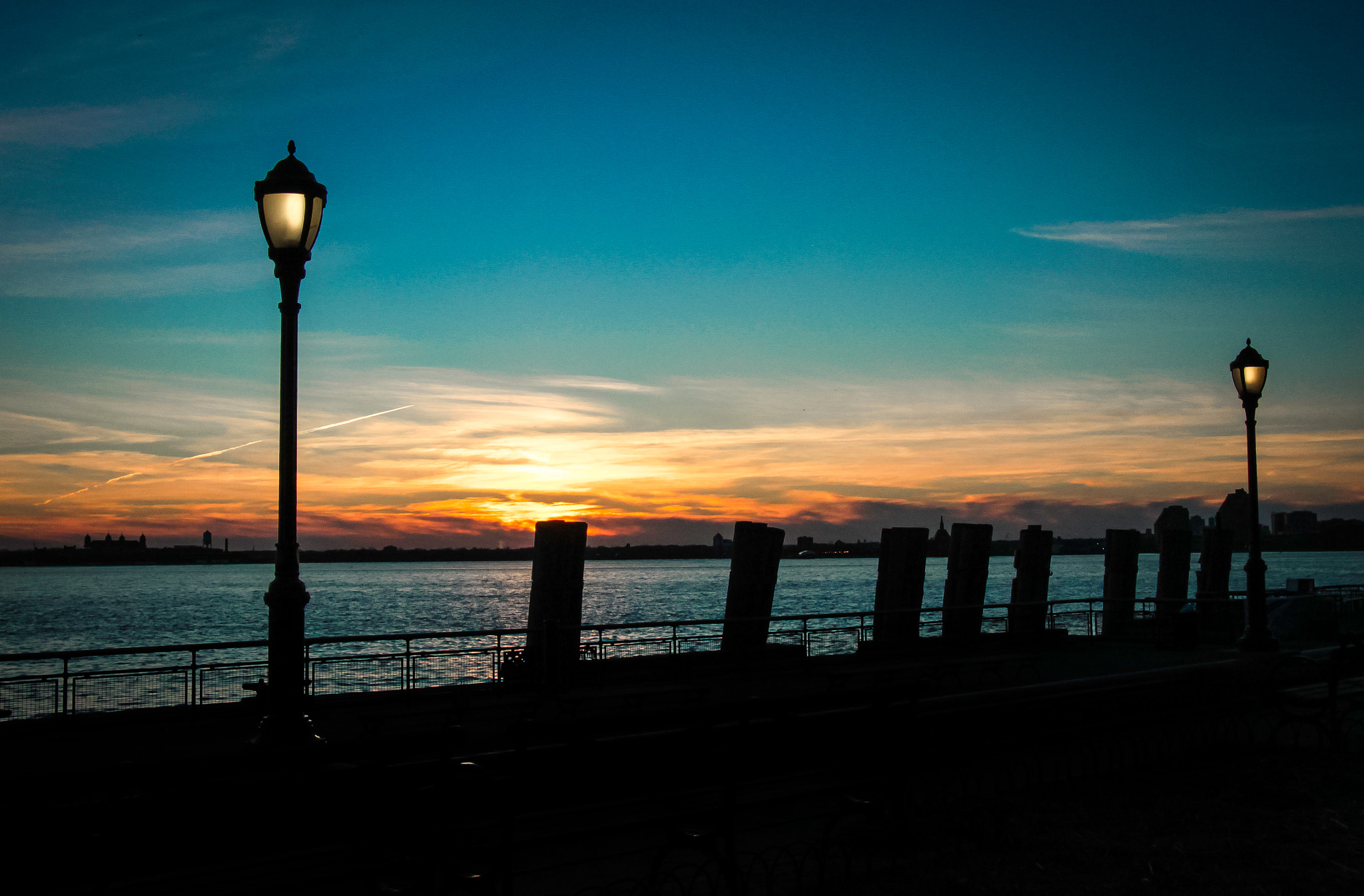 Canon EOS 500D (EOS Rebel T1i / EOS Kiss X3) sample photo. Ending credits photography