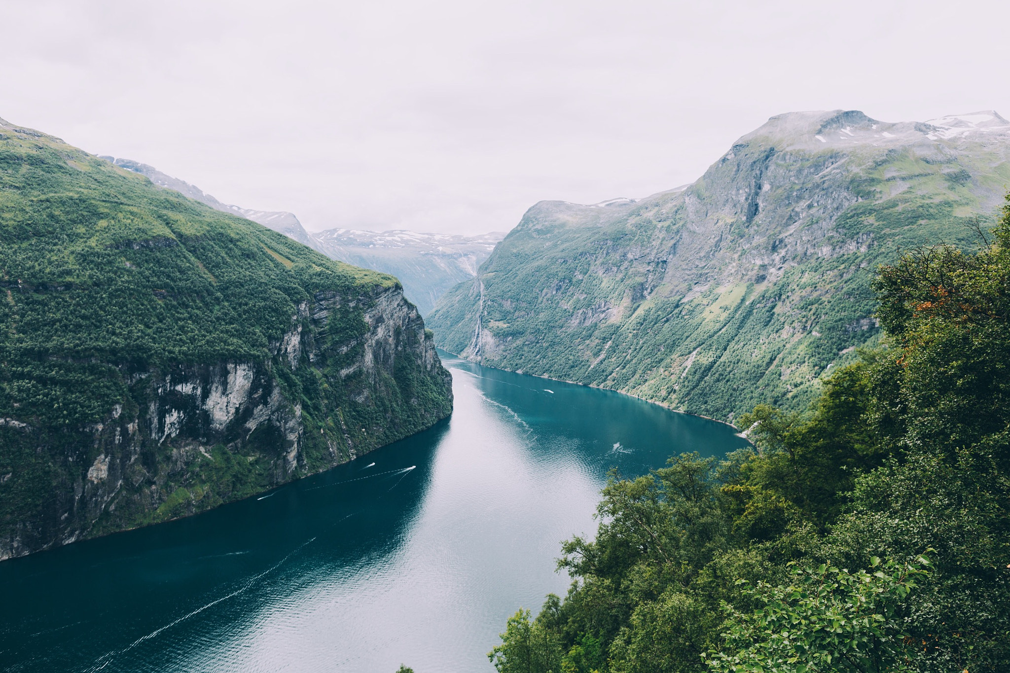 Canon EOS 5DS + Canon EF 24mm F1.4L II USM sample photo. The geiranger fjord. photography