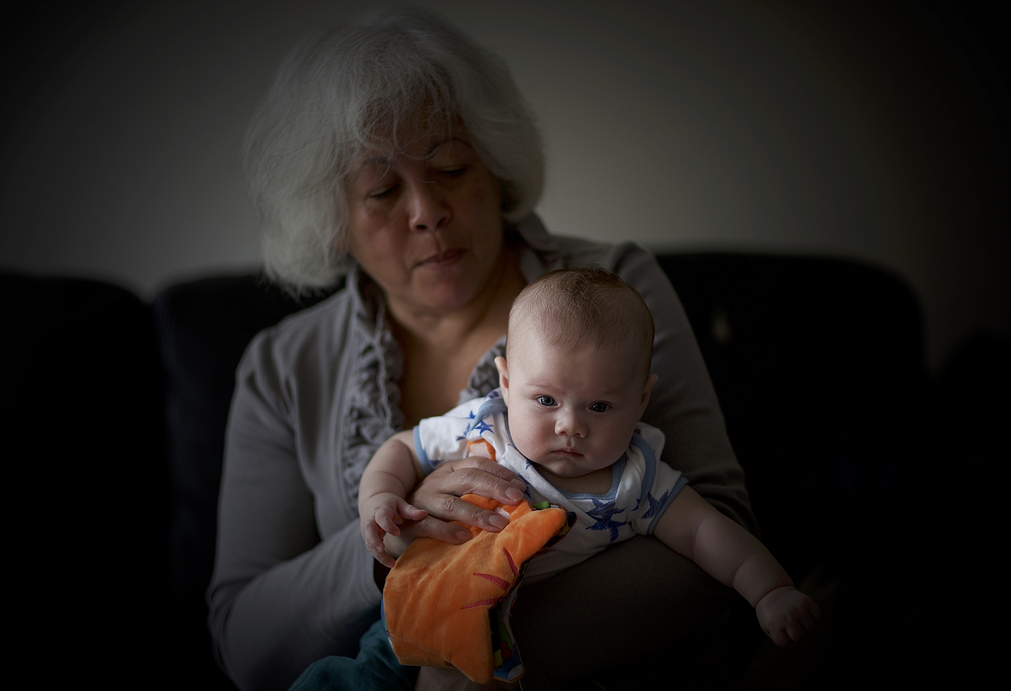 Canon EOS-1Ds Mark III sample photo. Lluc and grandmother. photography