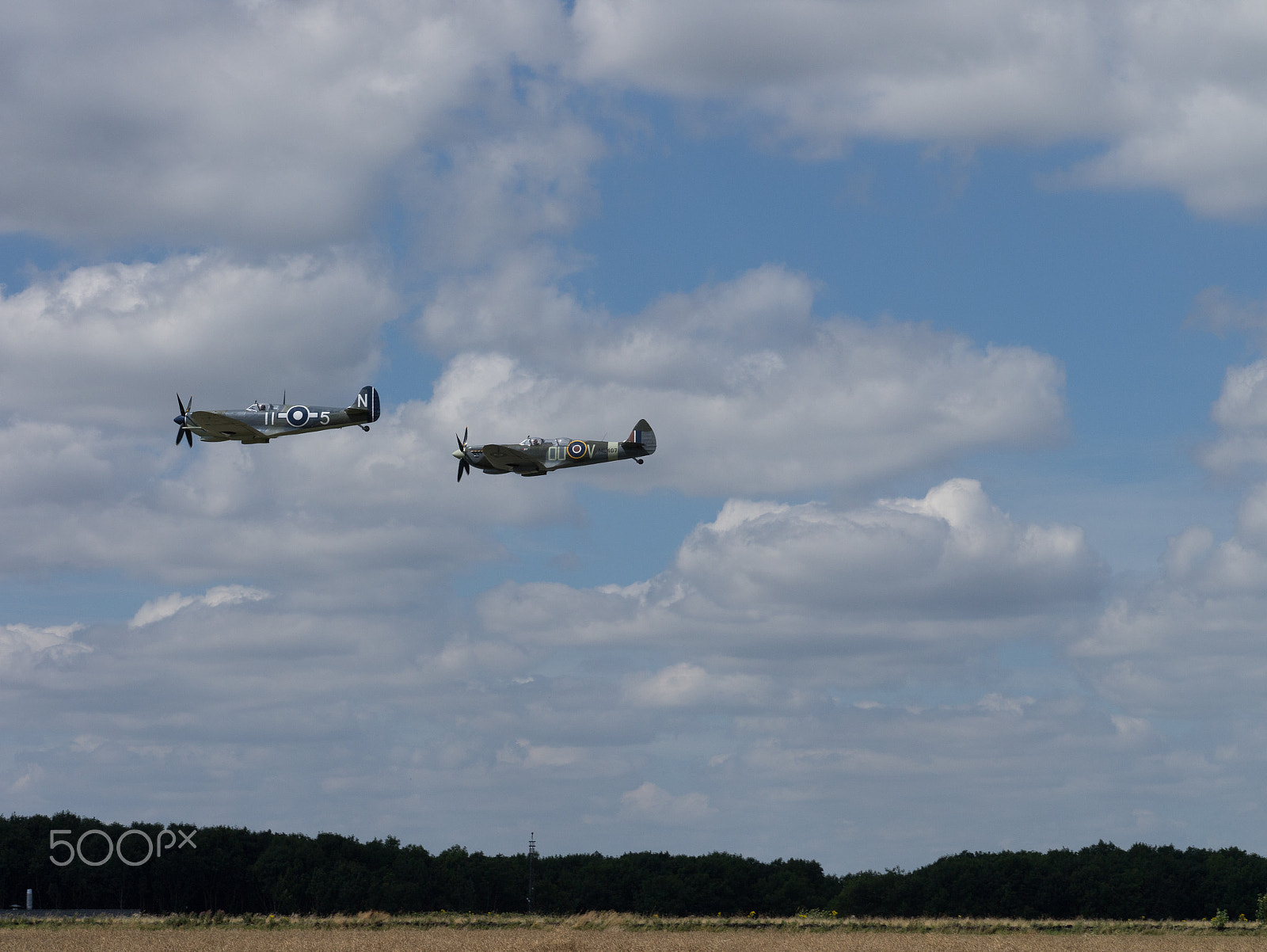 Sigma 60mm F2.8 DN Art sample photo. Ww2 fighter and bomber planes photography
