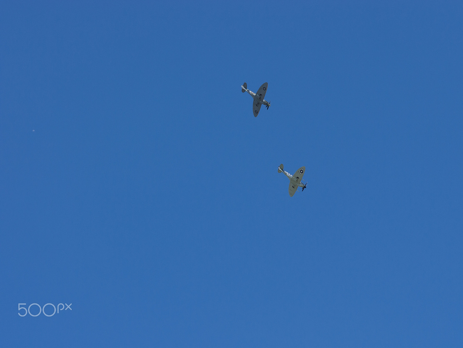 Sigma 60mm F2.8 DN Art sample photo. Ww2 fighter and bomber planes photography