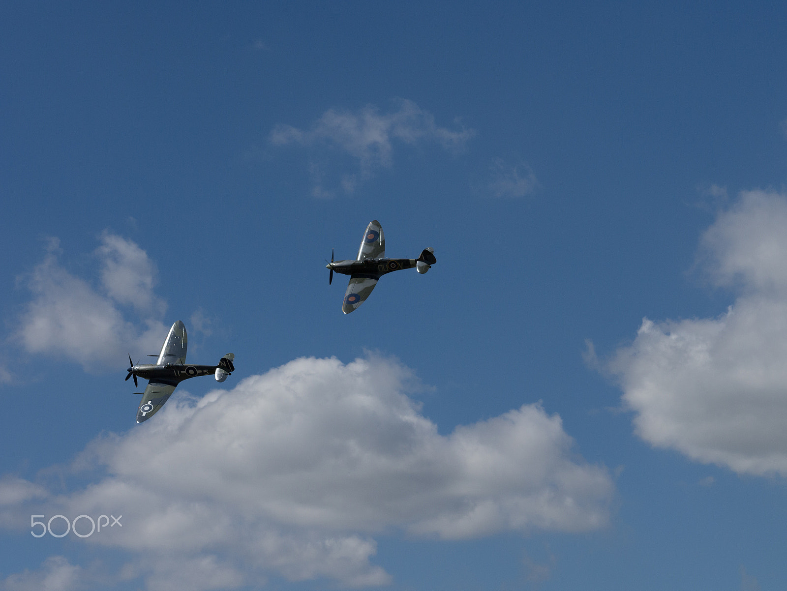 Panasonic Lumix DMC-G3 + Sigma 60mm F2.8 DN Art sample photo. Ww2 fighter and bomber planes photography