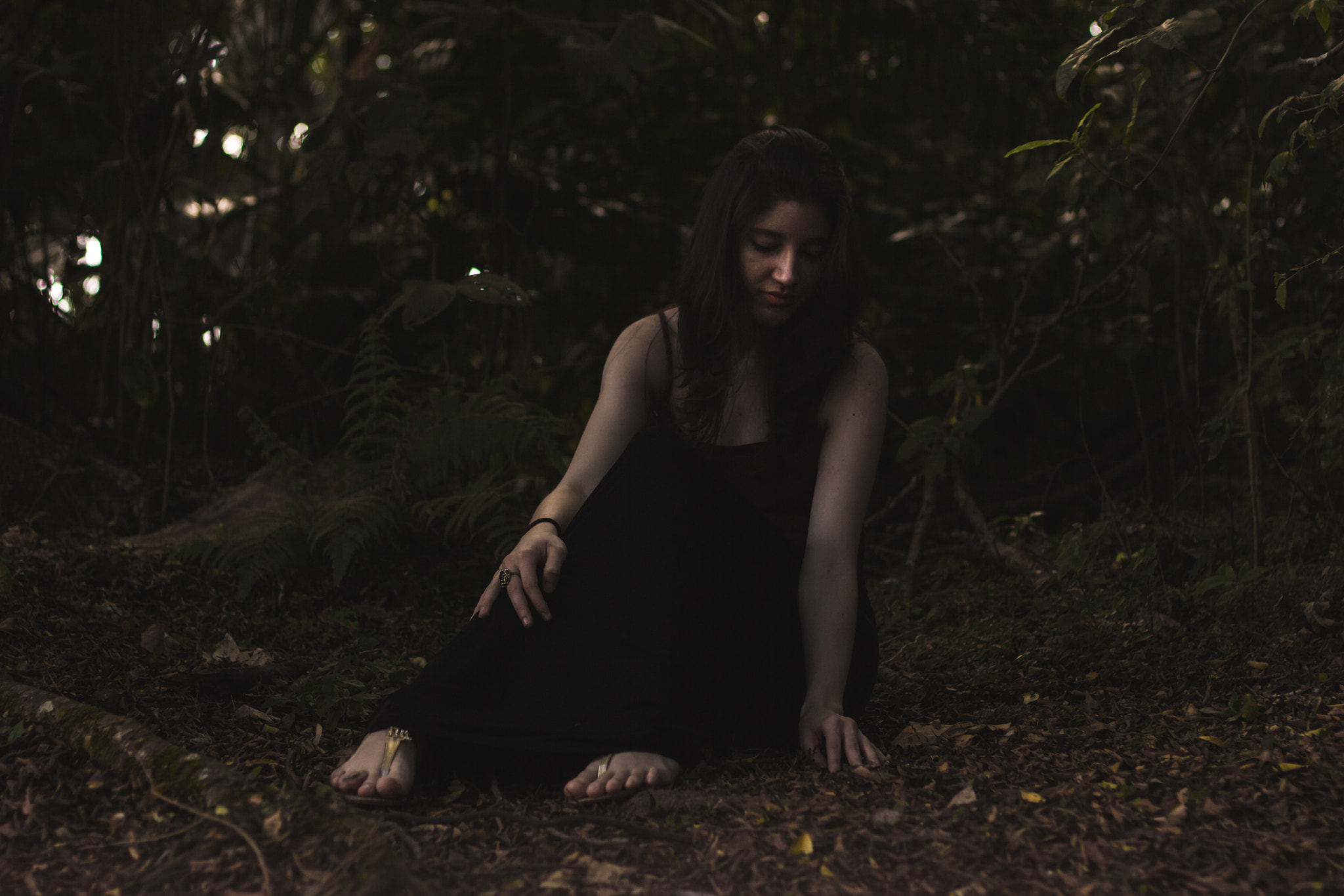 Canon EOS 60D + Canon EF 50mm F1.8 II sample photo. Into the woods photography