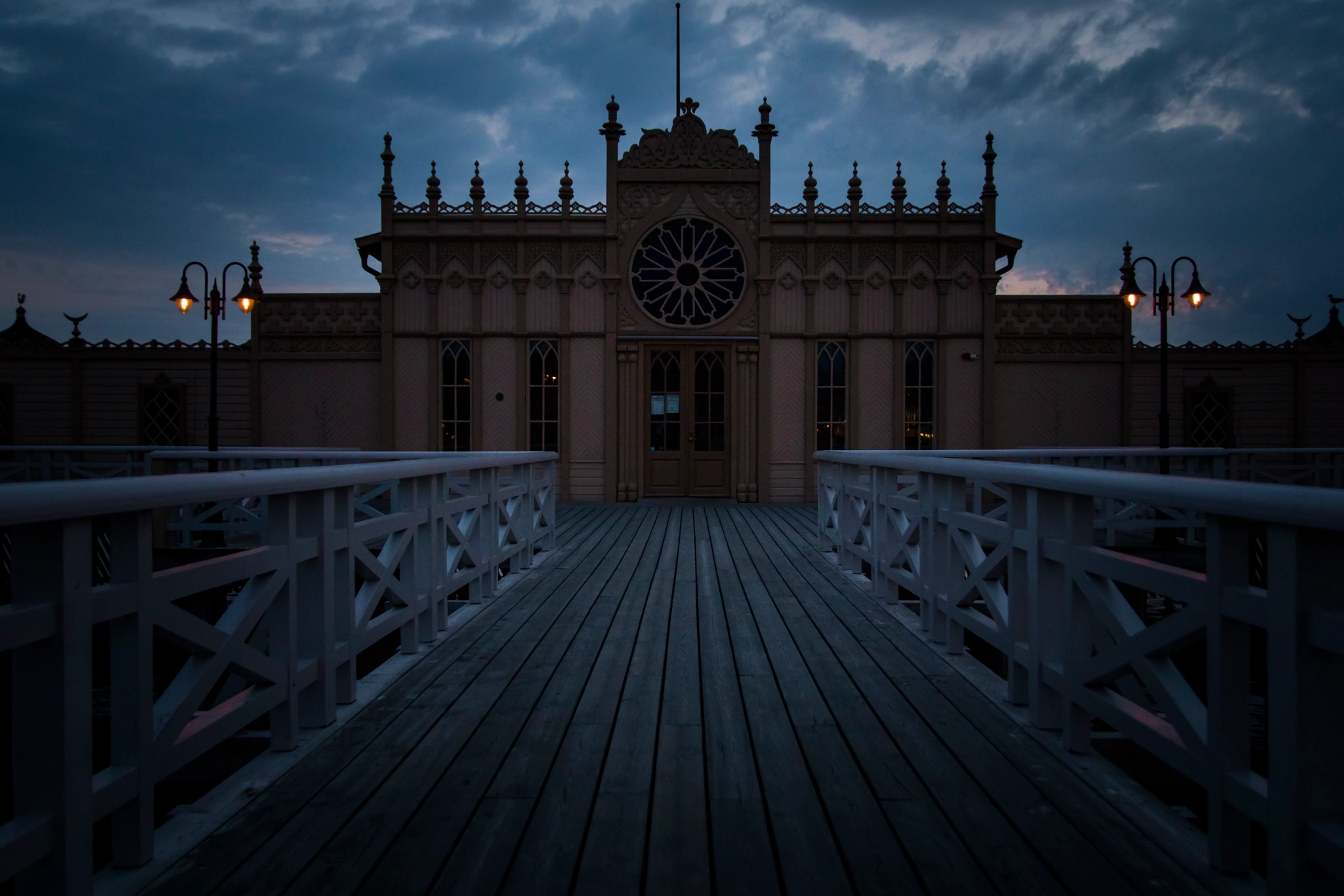 Canon EOS M3 + Canon EF-S 17-55mm F2.8 IS USM sample photo. Varberg - the bath house photography