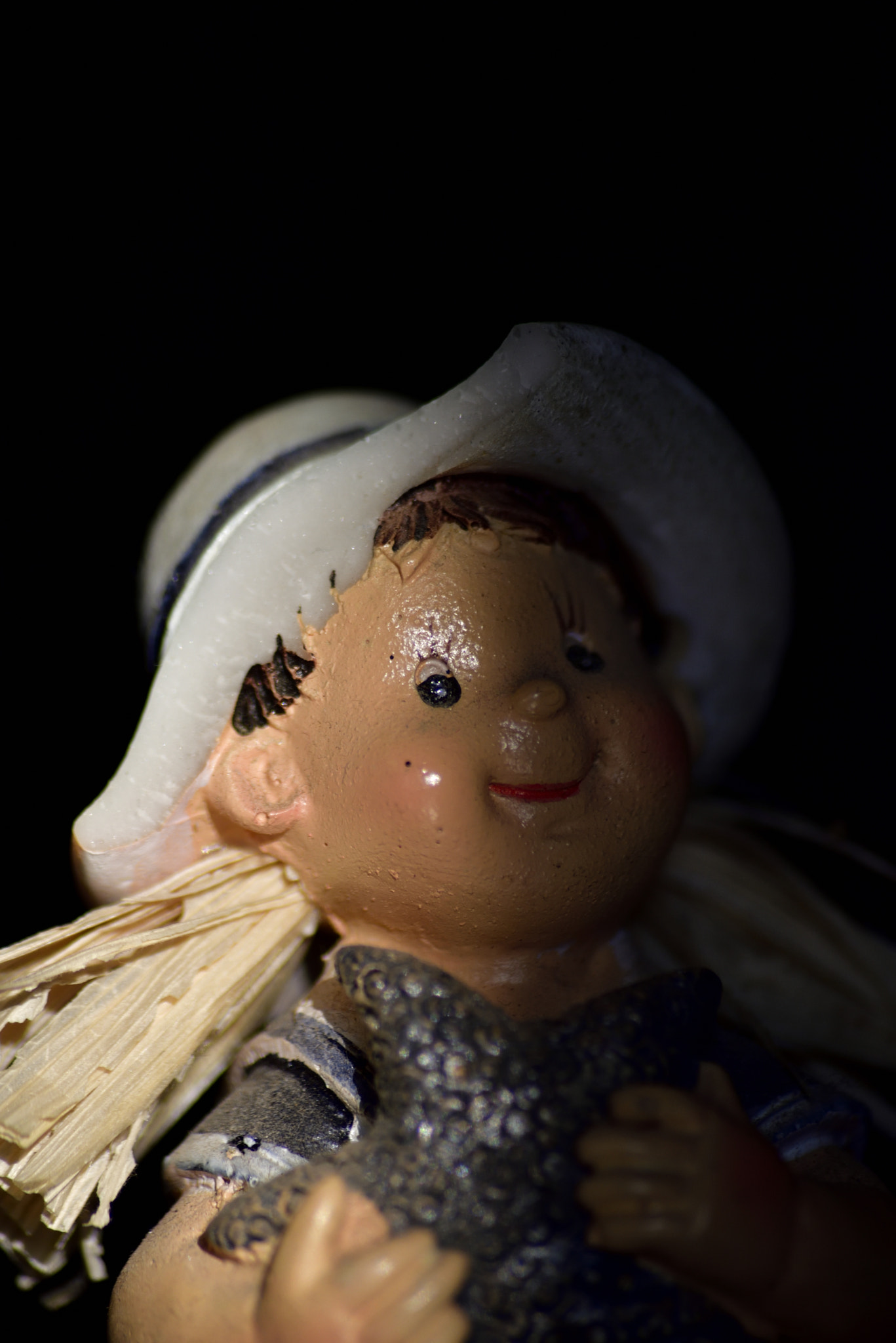 Sigma 70-300mm F4-5.6 APO Macro Super II sample photo. Toy portrait sailor woman photography