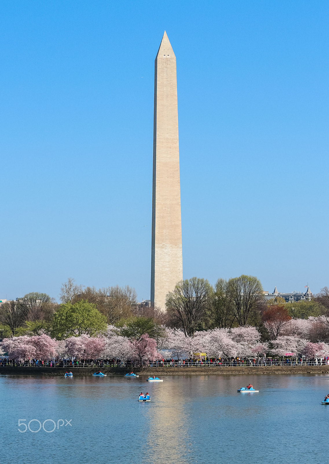 Canon EF-S 55-250mm F4-5.6 IS sample photo. Washington monument photography