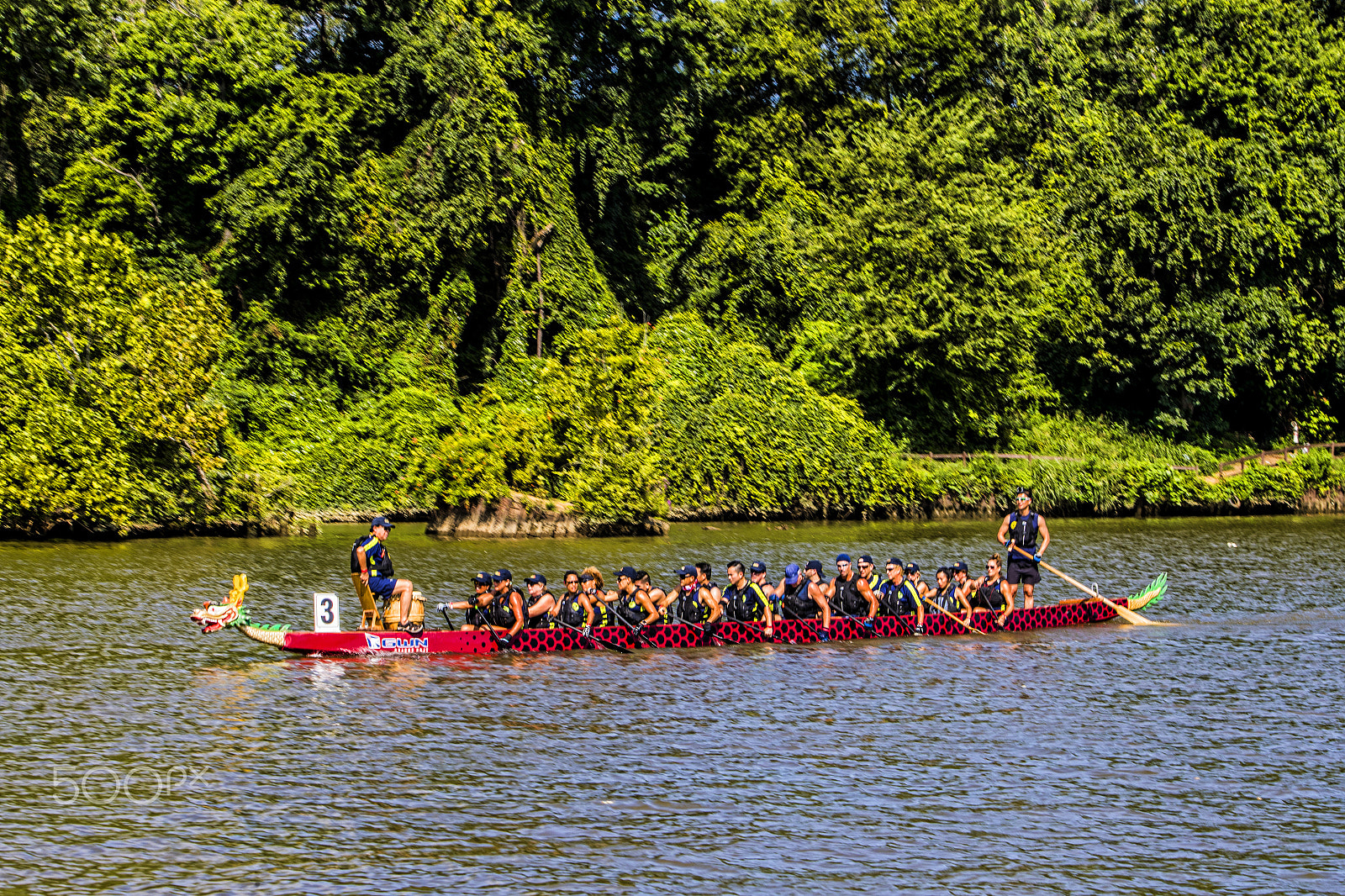 Canon EOS-1D X Mark II + Canon EF 70-200mm F2.8L IS USM sample photo. Dragon boat with racing team 11322t photography