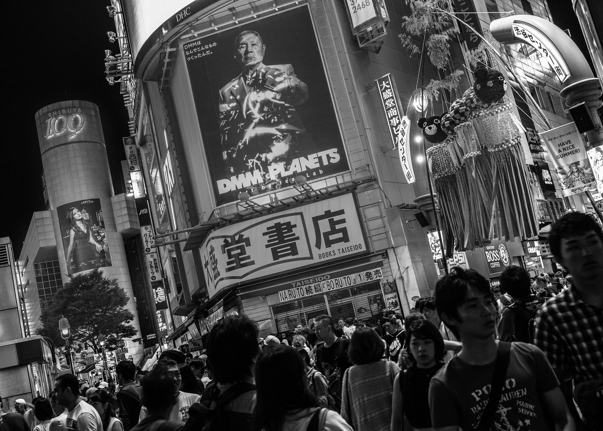 Canon EOS 100D (EOS Rebel SL1 / EOS Kiss X7) sample photo. Shibuya junction photography