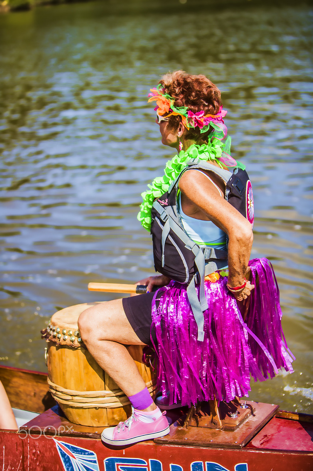 Canon EF 70-200mm F2.8L IS USM sample photo. Female dragon boat timekeeper 11297v photography