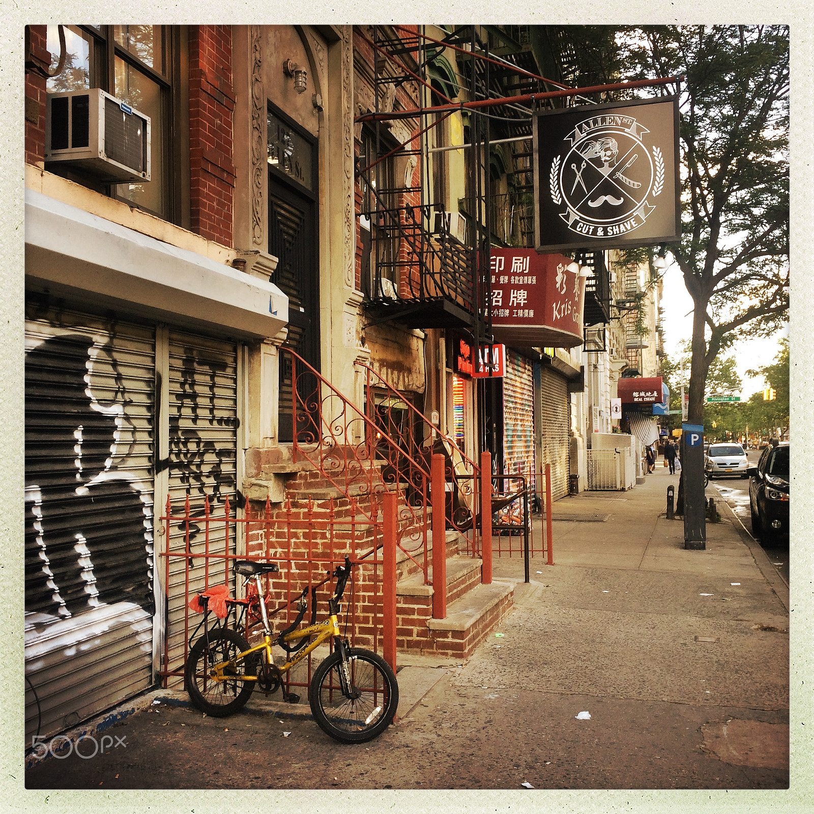 Hipstamatic 311 sample photo. City bike photography