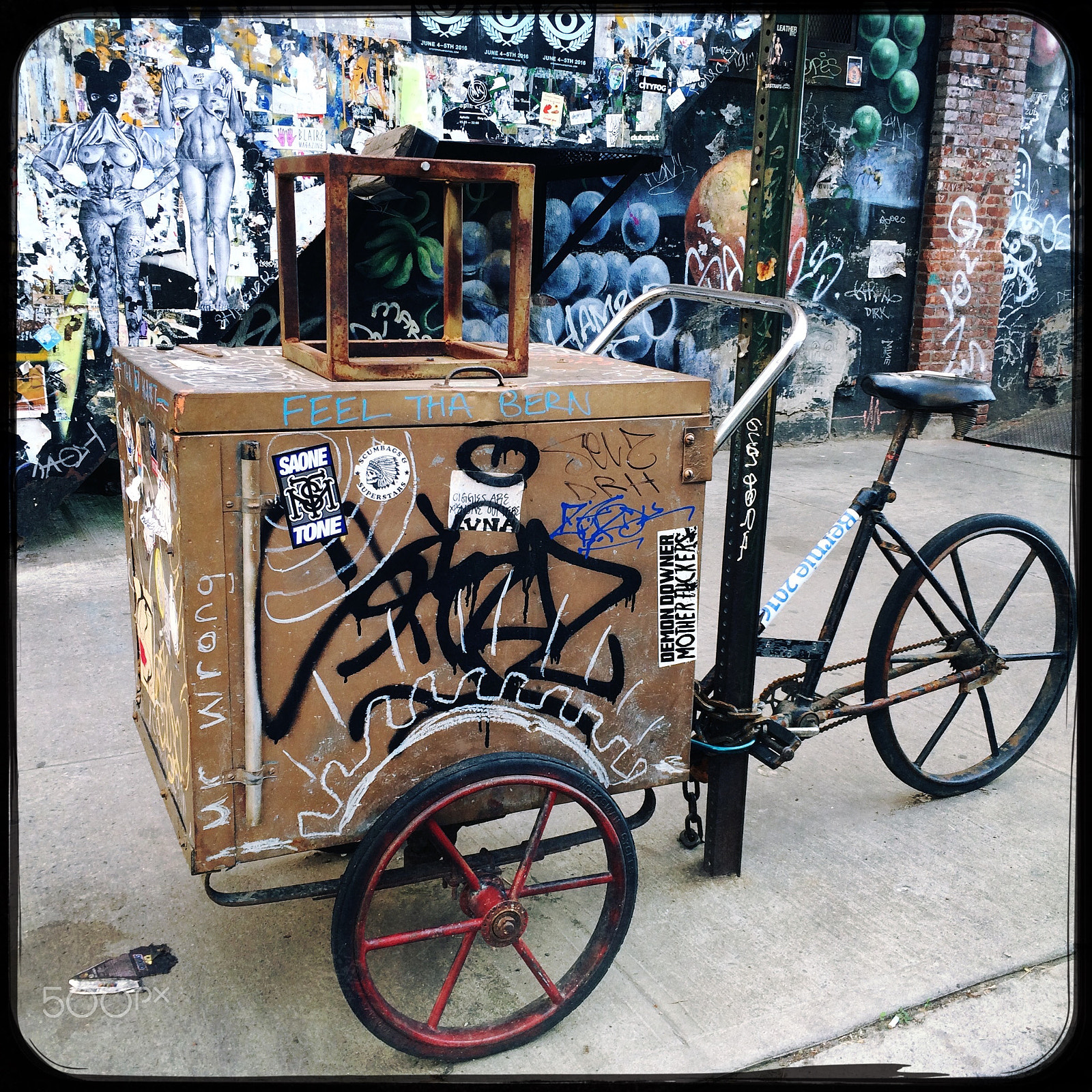 Hipstamatic 311 sample photo. Brooklyn bike photography